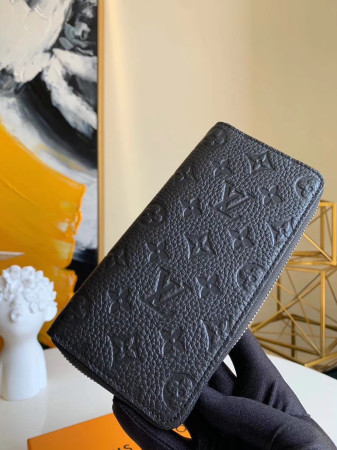 ZIPPY VERTICAL WALLET M69047