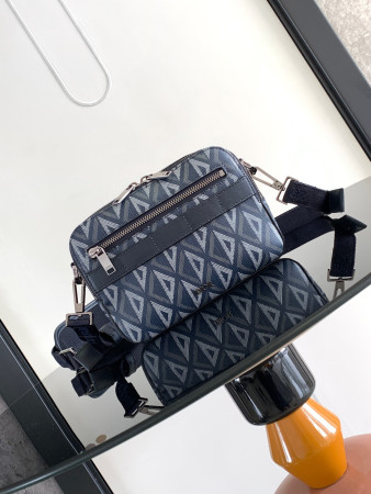 D*or safari bag with strap blue white 8.5 x 6 x 2.5 inches