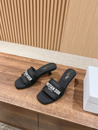 D*or dway heeled slide