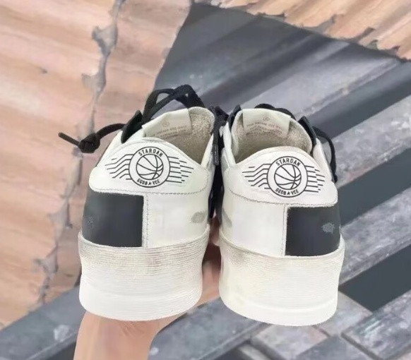 ua g01den G003e s*per-star sneaker
