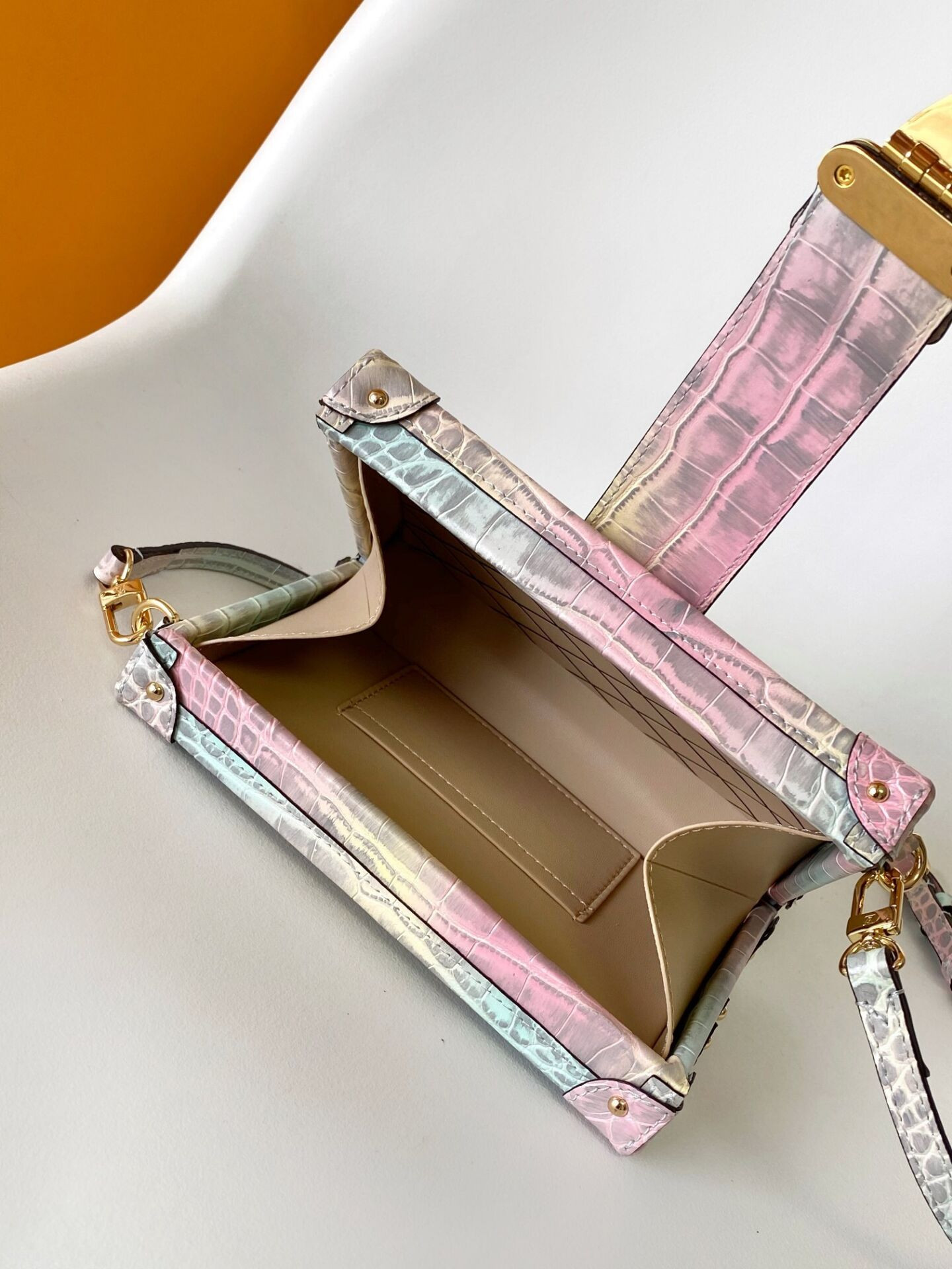 LV Petite Malle M85819 20x12.5x6cm