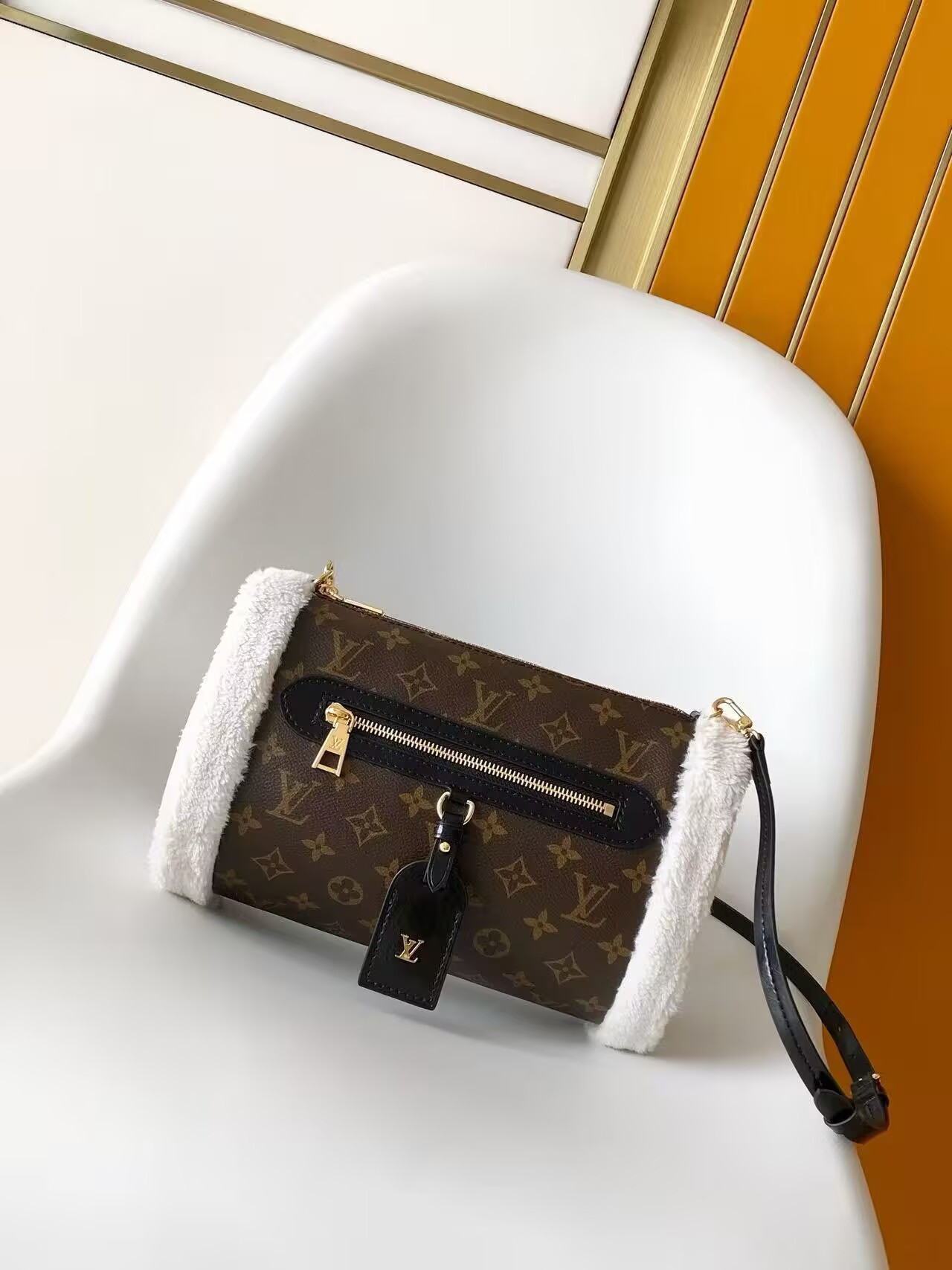 LV Teddy Mitt M26853 27x24x19cm