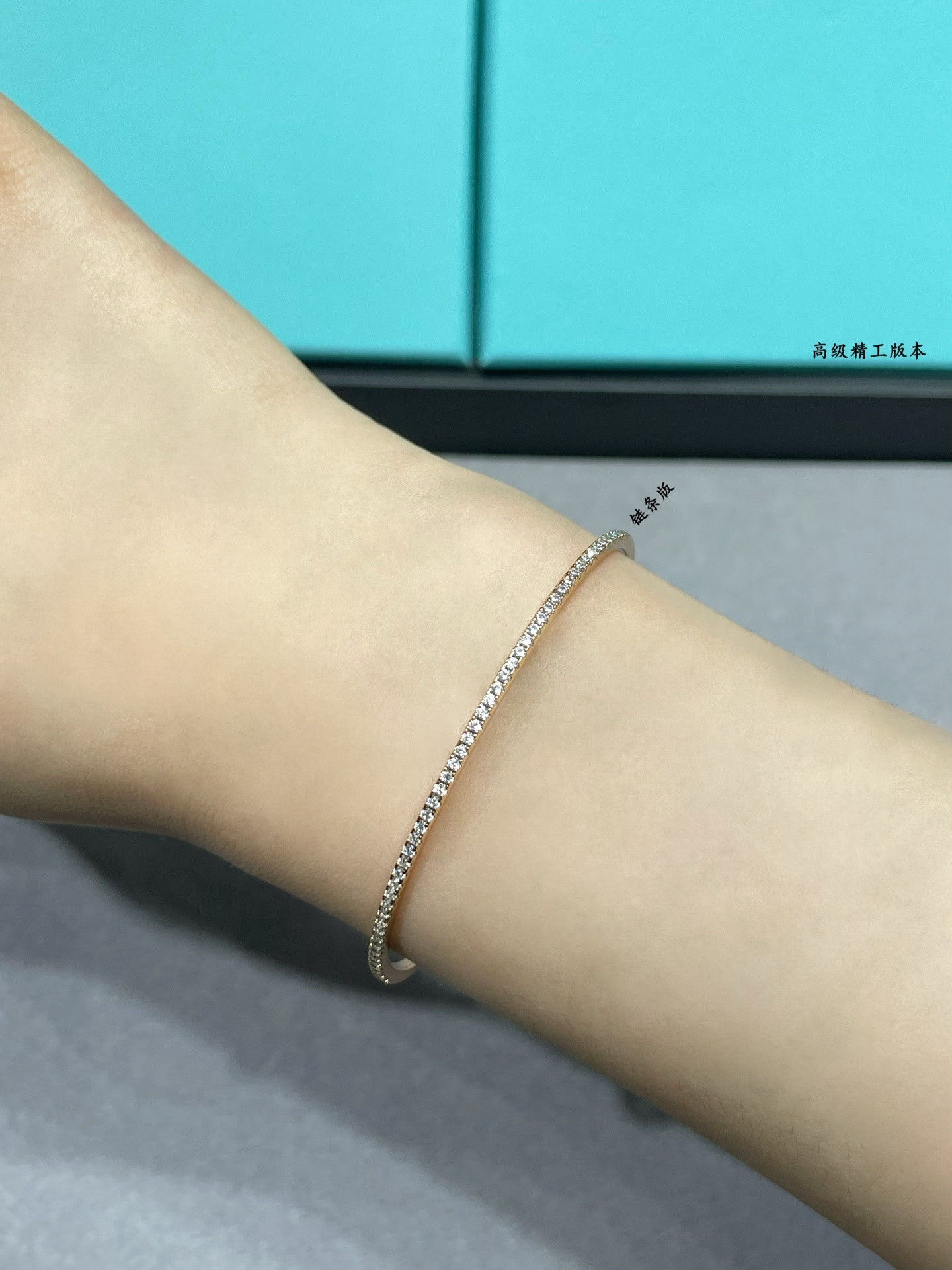 Mes1kaa thin row of di*m*nds bracelet with chain link
