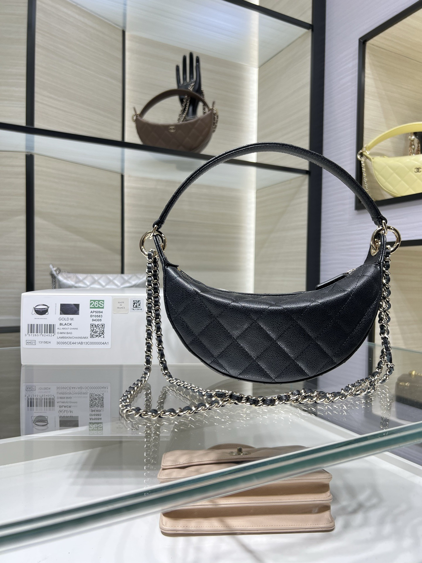 Ch*el clutch with chain light gold hardware ap5094 15x22x6cm