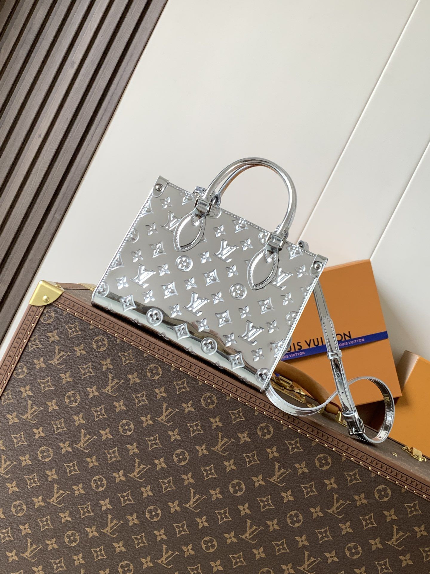 LV Onthego PM M26373 19x11.5x25cm