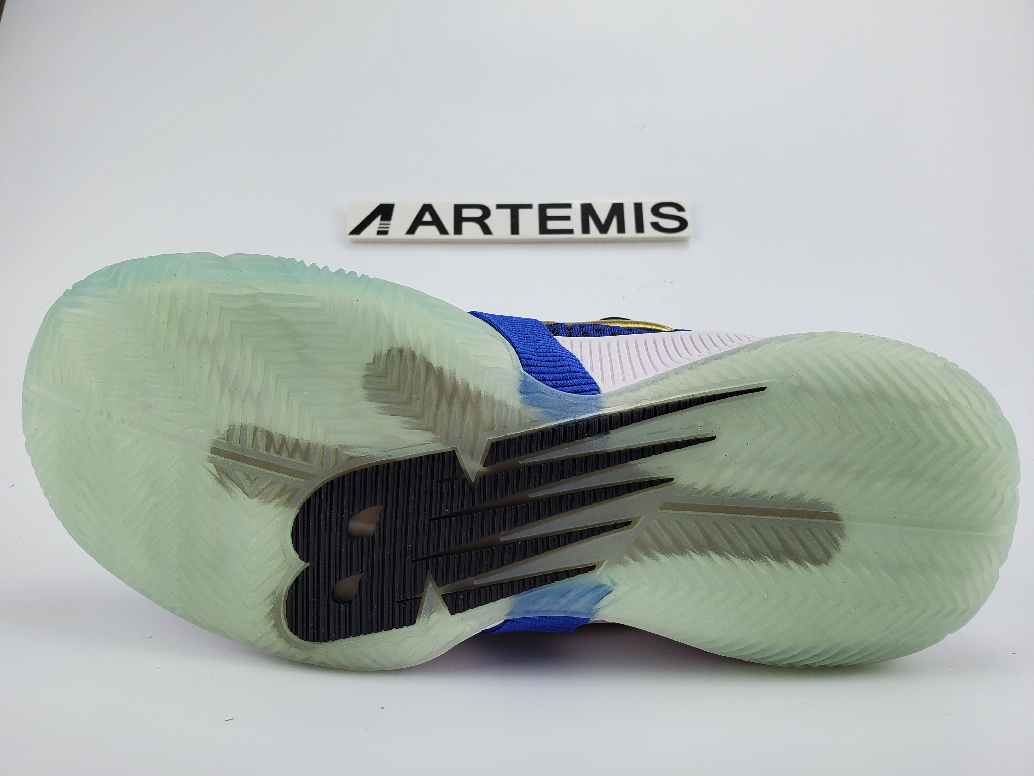 New Balance OMN1S Kawhi Leonard 2-Way