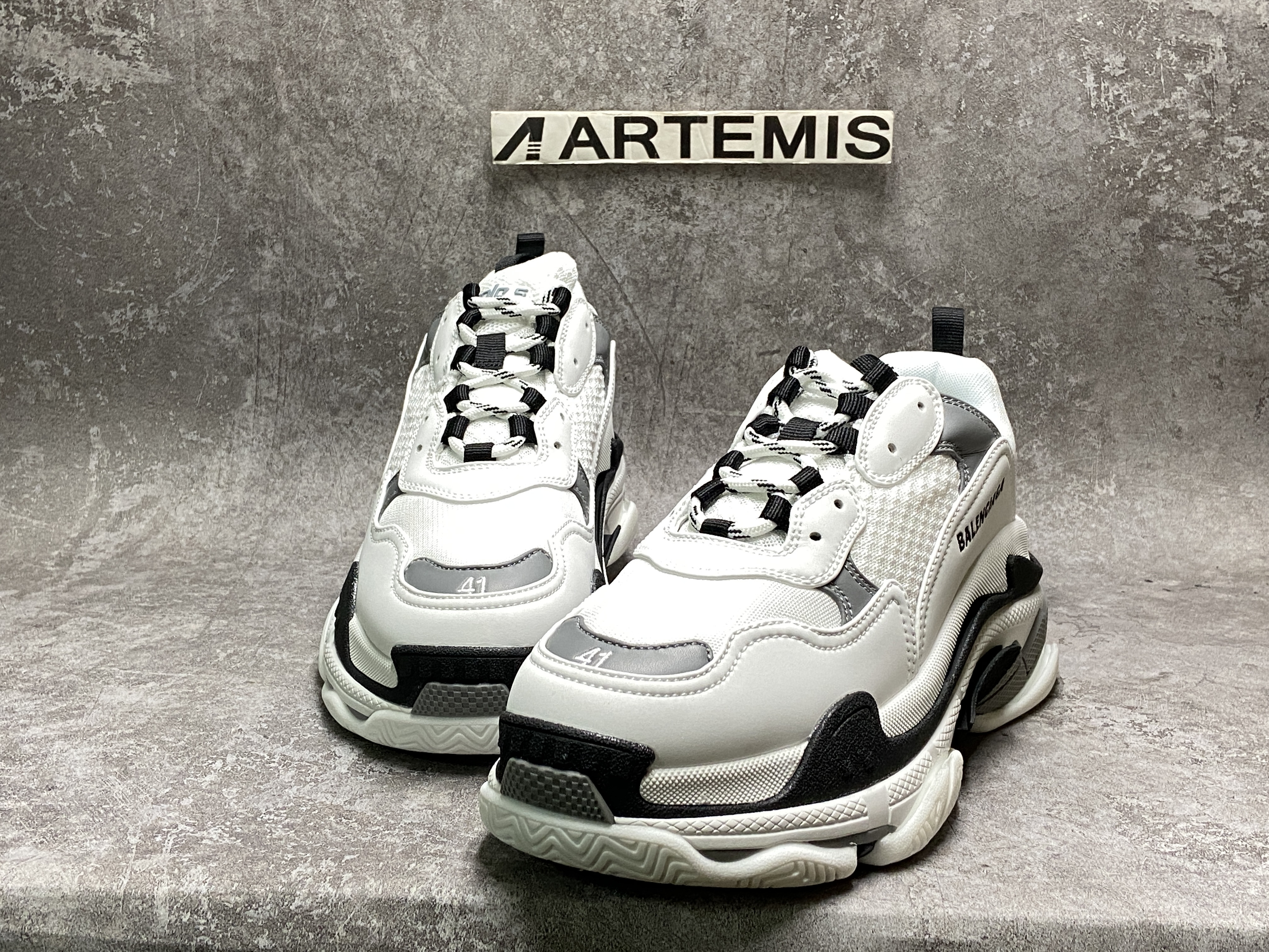 Balenciga Triple S Black White