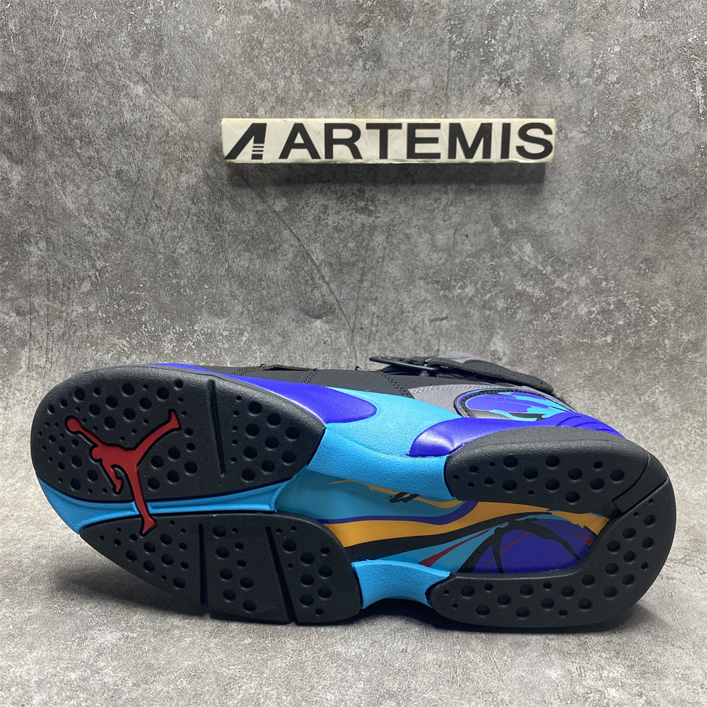 AIR JORDAN 8 RETRO 