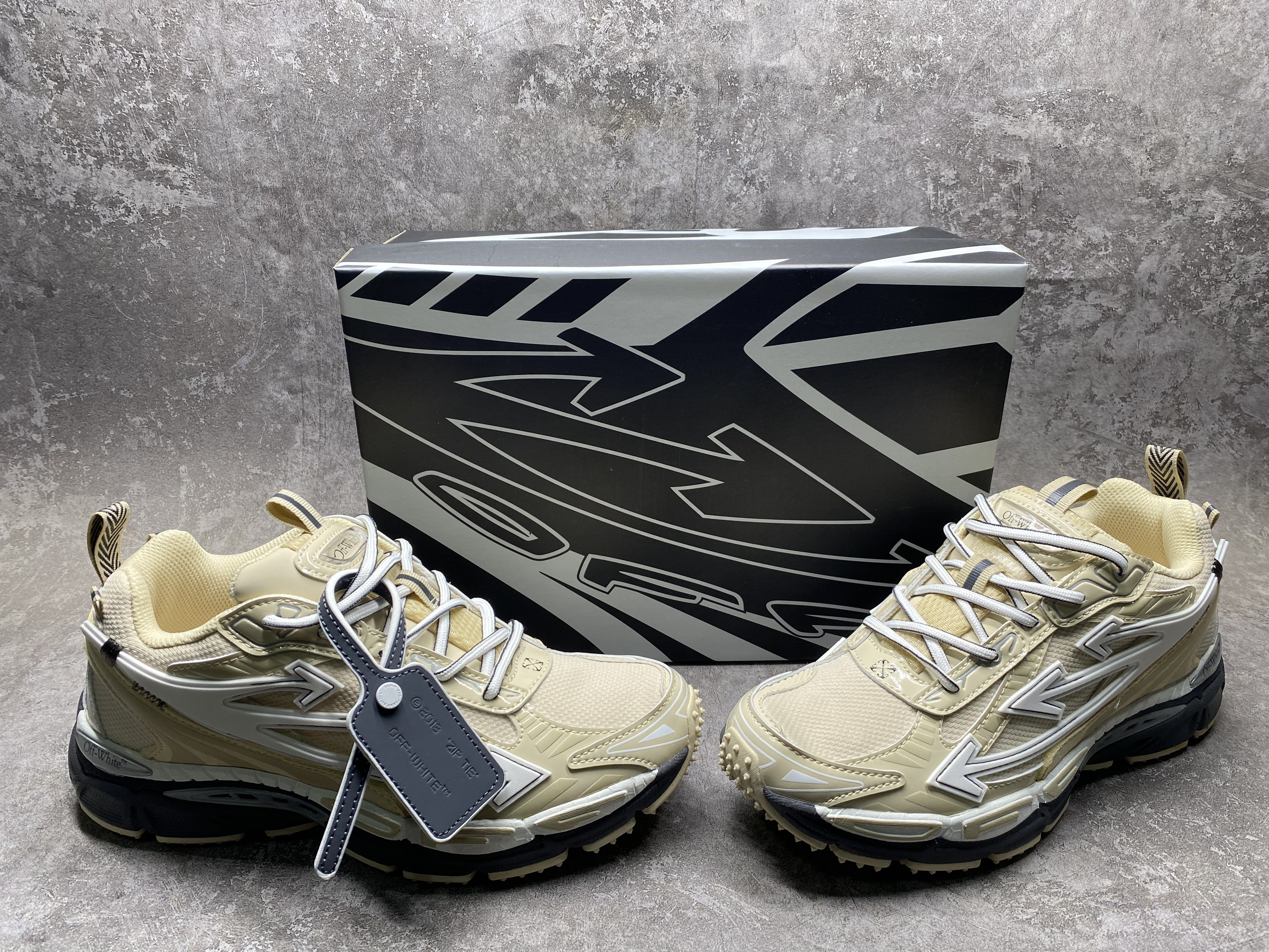 UA Off-White "BE RIGHT BACK"