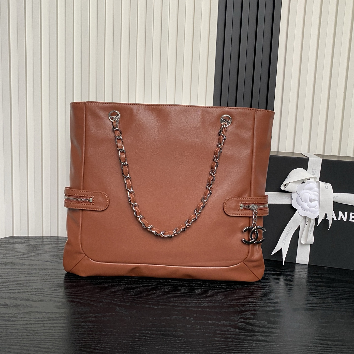 ch*el vintage Gr*ffiti expandable tote bag as9903 38x33cm
