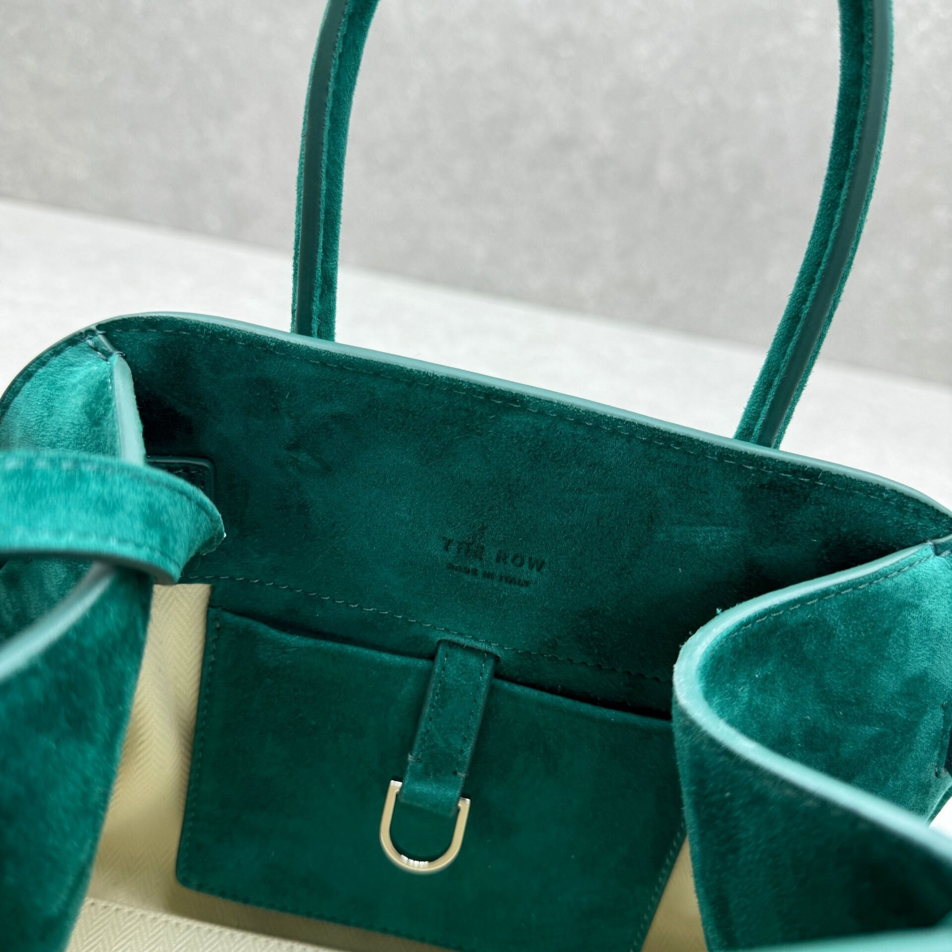 T*e R0w soft margaux 10 bag 26x17.5x21cm