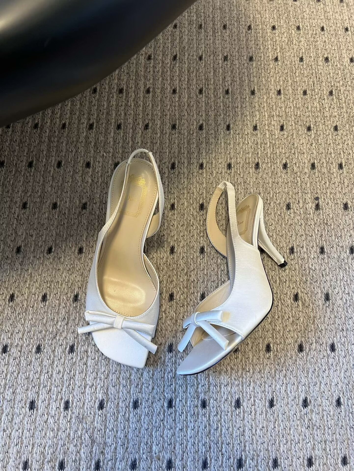ua D*or bow heeled slingback sandal