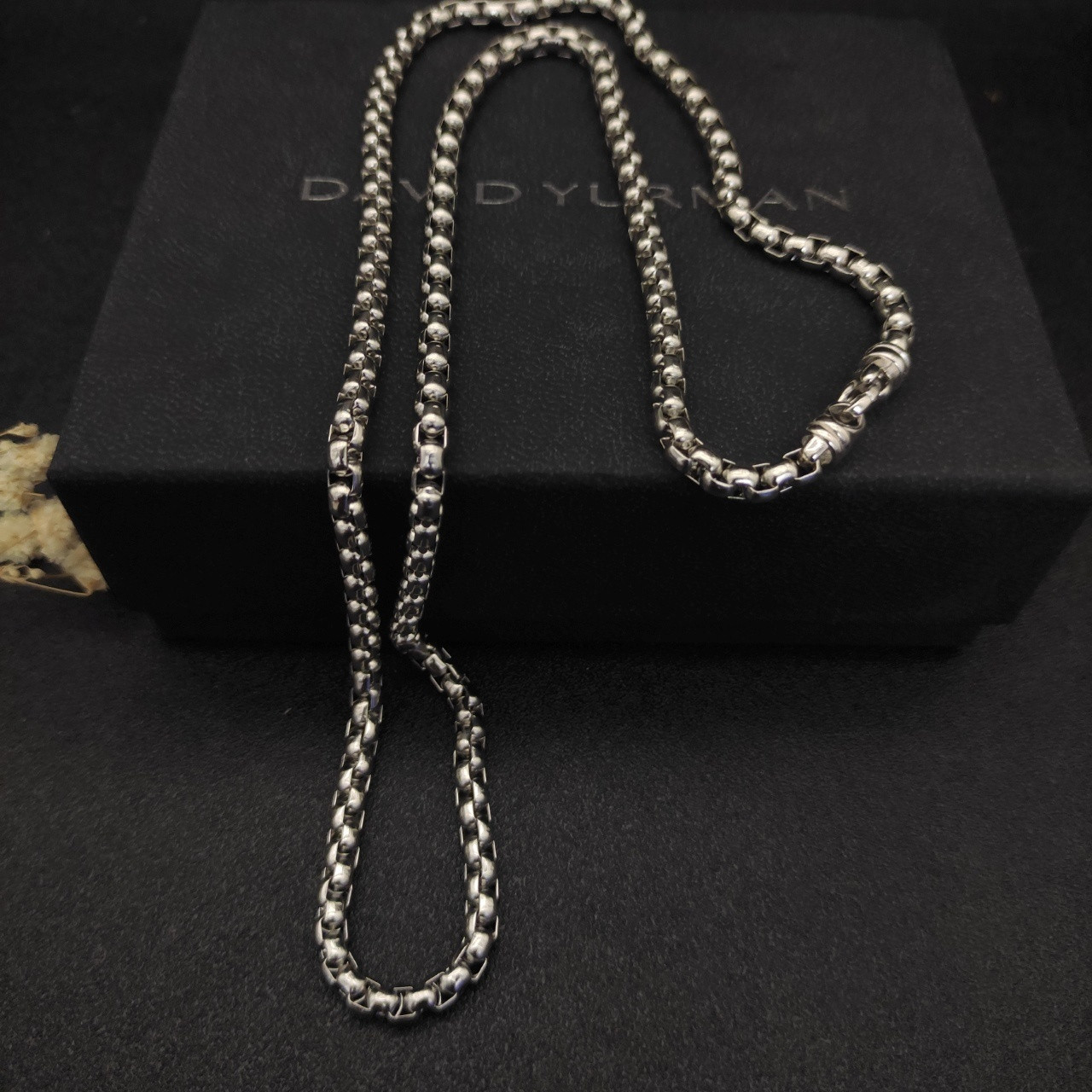 dau1d Yvrm*n 5mm necklace