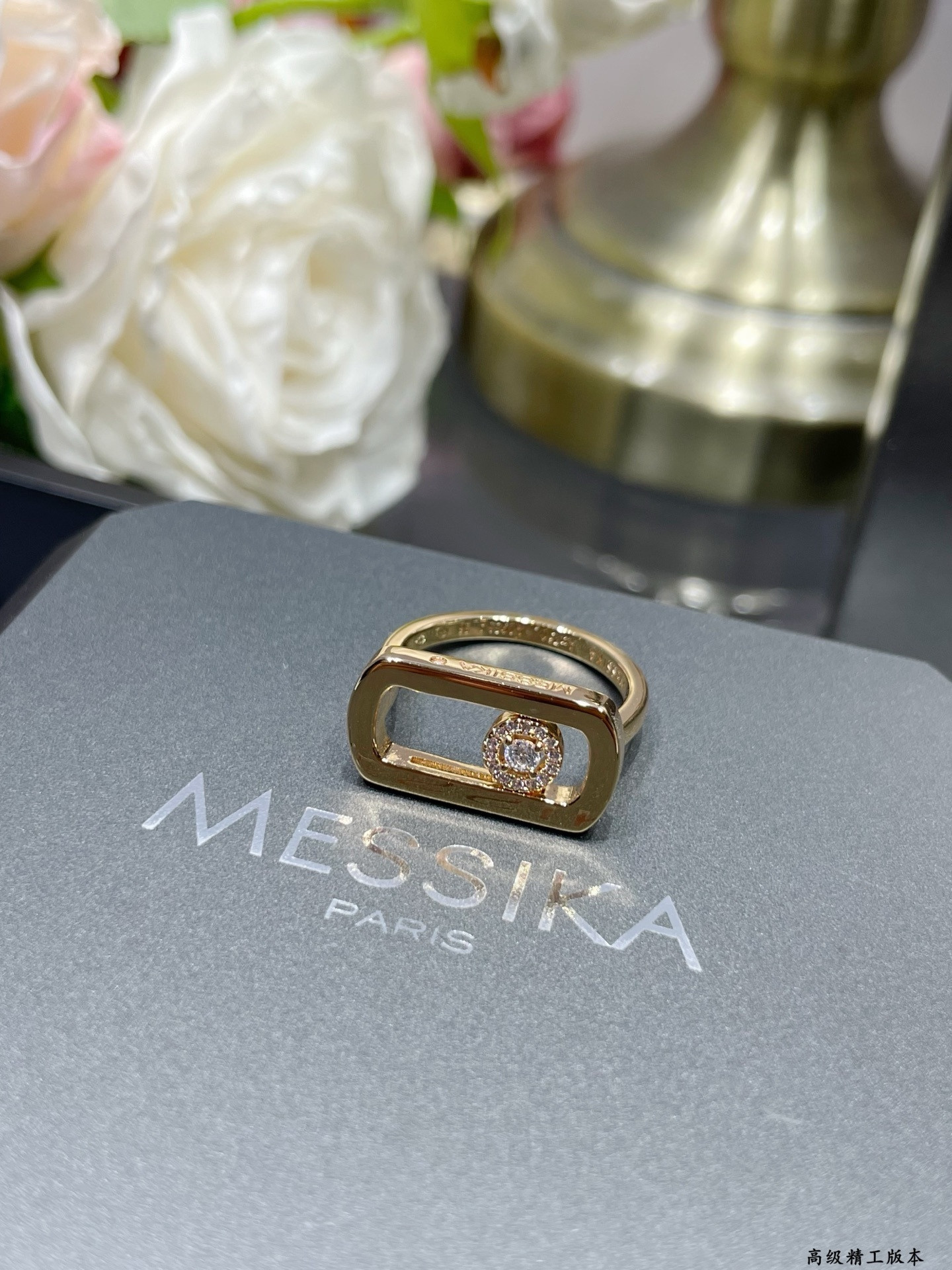 Mes1kaa large solitaire di*m*nd ring