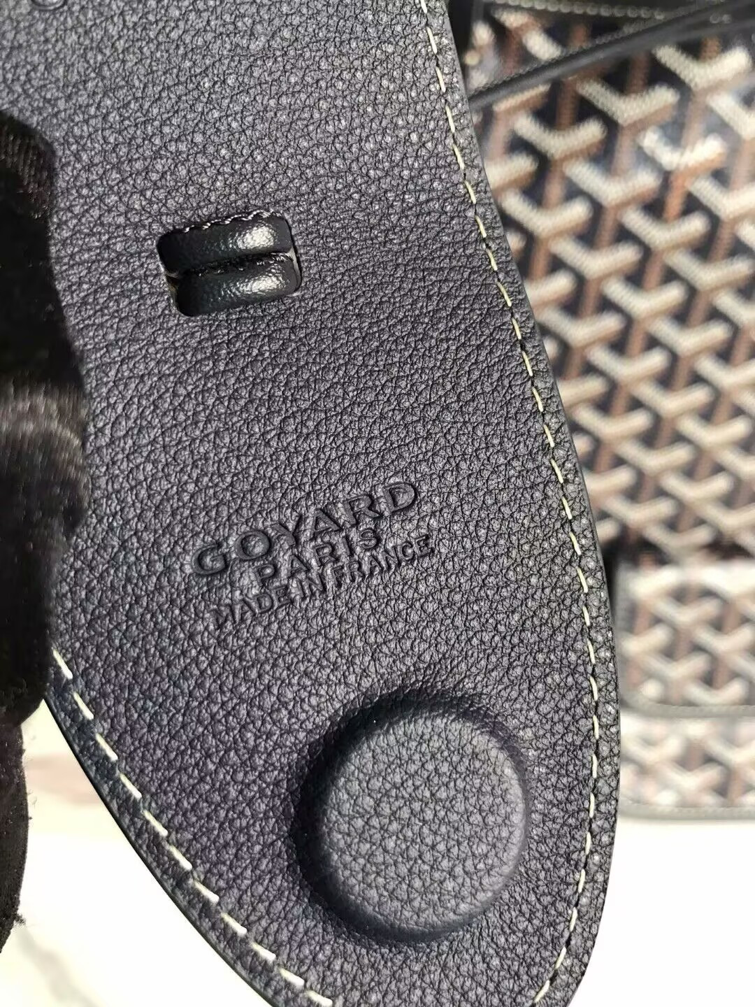 Go*ard small saint l0*is bag 28 cm x 15 cm x 34 cm