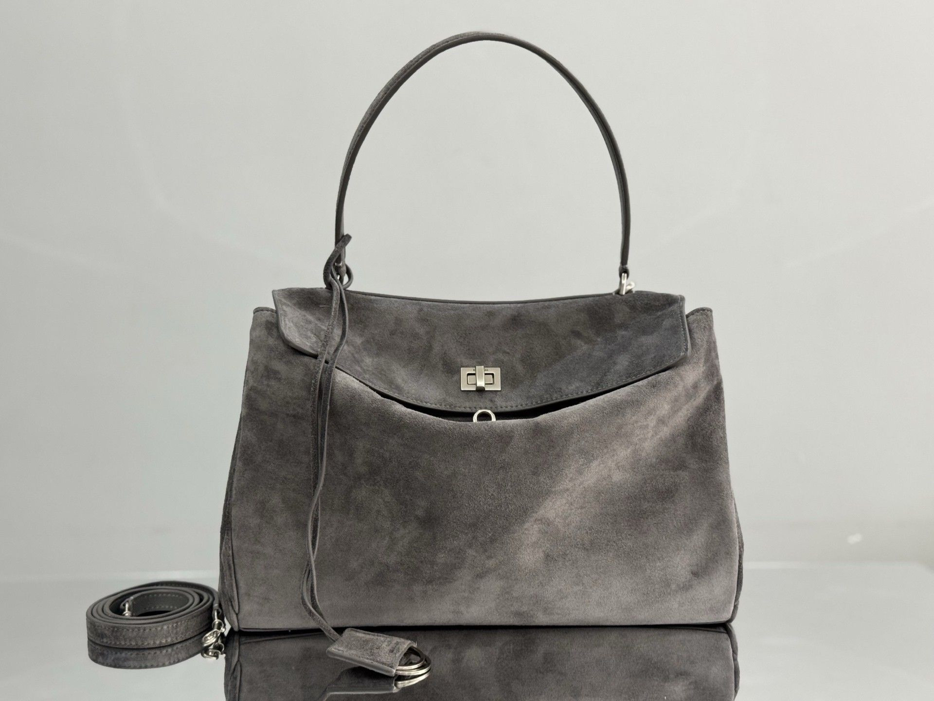 Ba*len*cia*ga rodeo medium 35x23x11cm