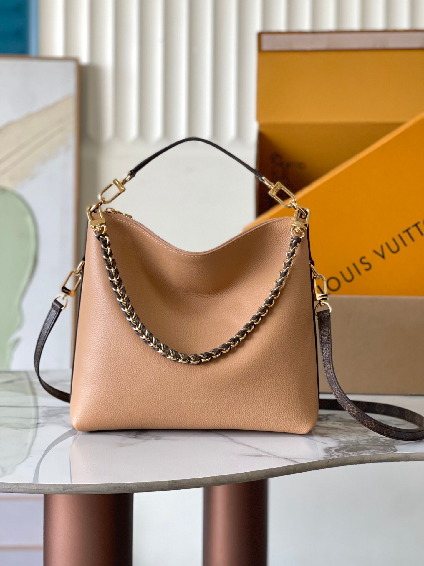 LV Multipass M28029 30x26x10cm