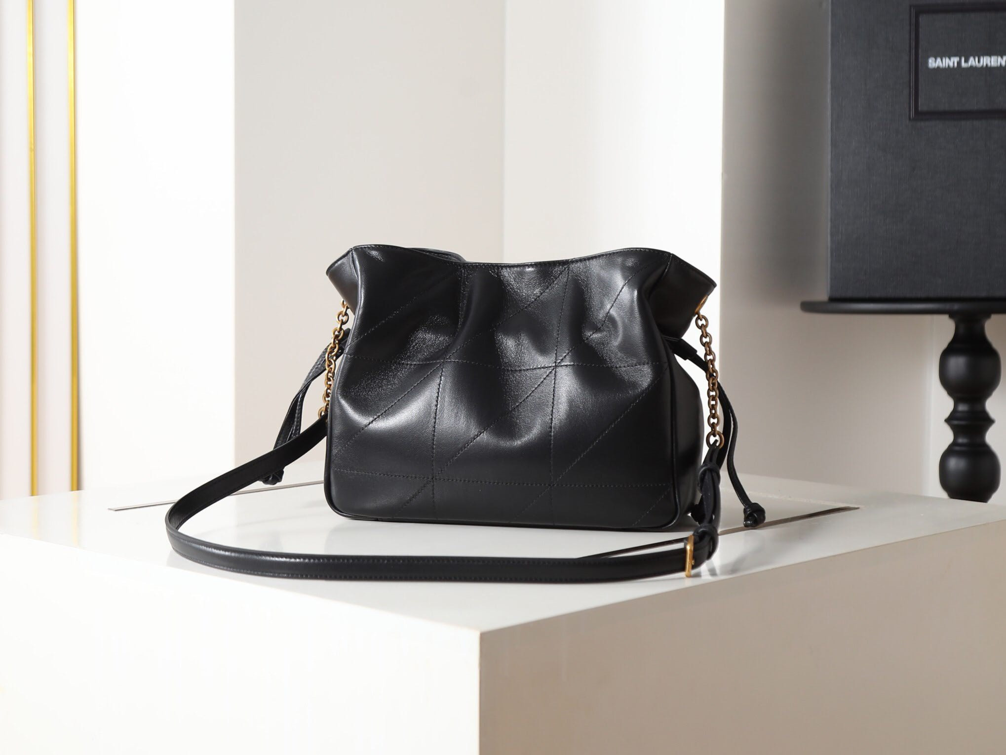 Y*L jamie 4.3 pochon quilted leather shoulder bag 26x18x11cm