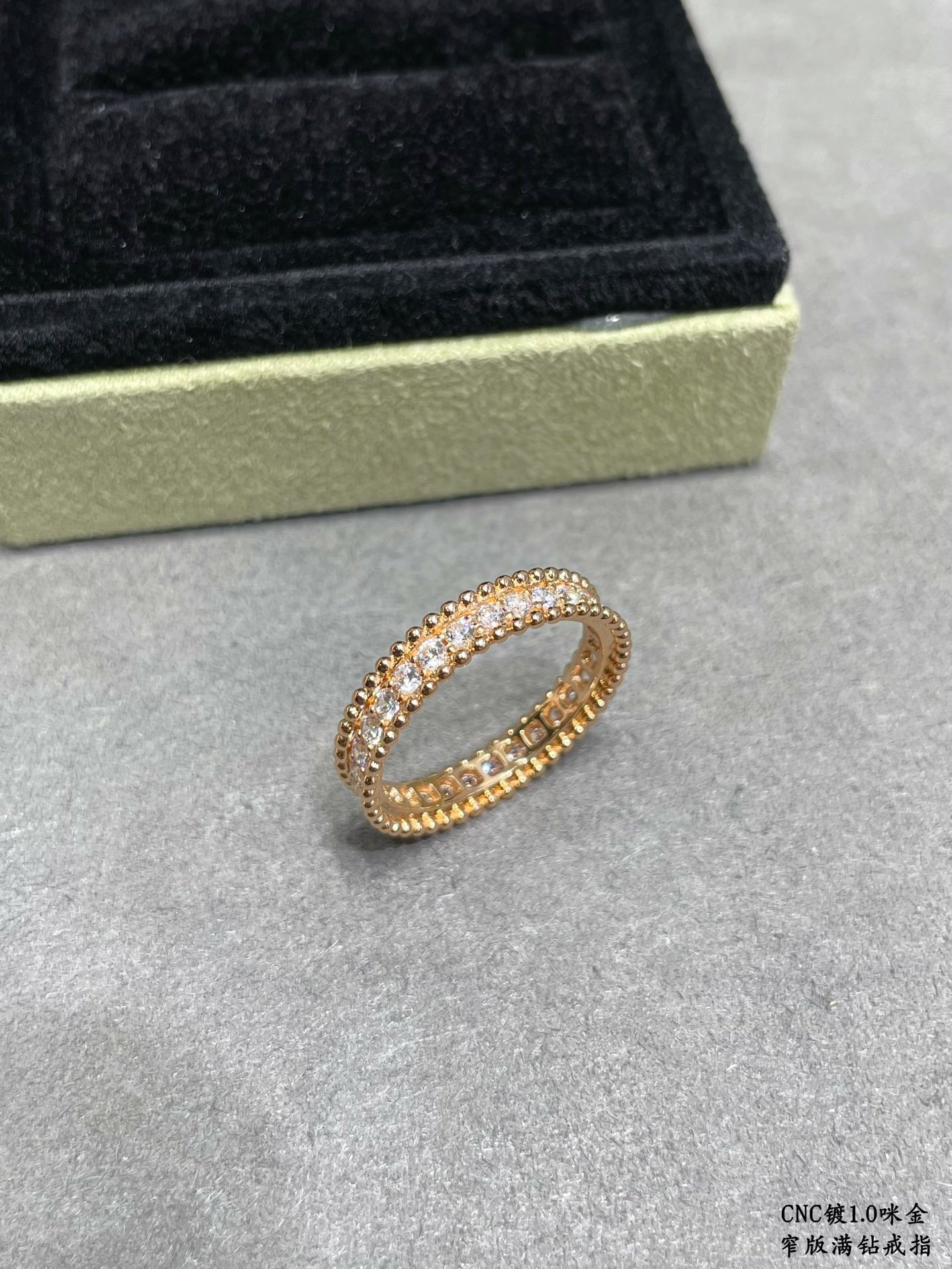 v*n cl*f & arpels narrow version with full Di*m*nds ring