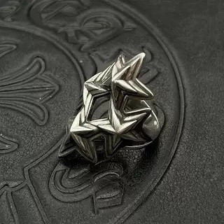 Ch**me He**ts four-layer star pentagon ring