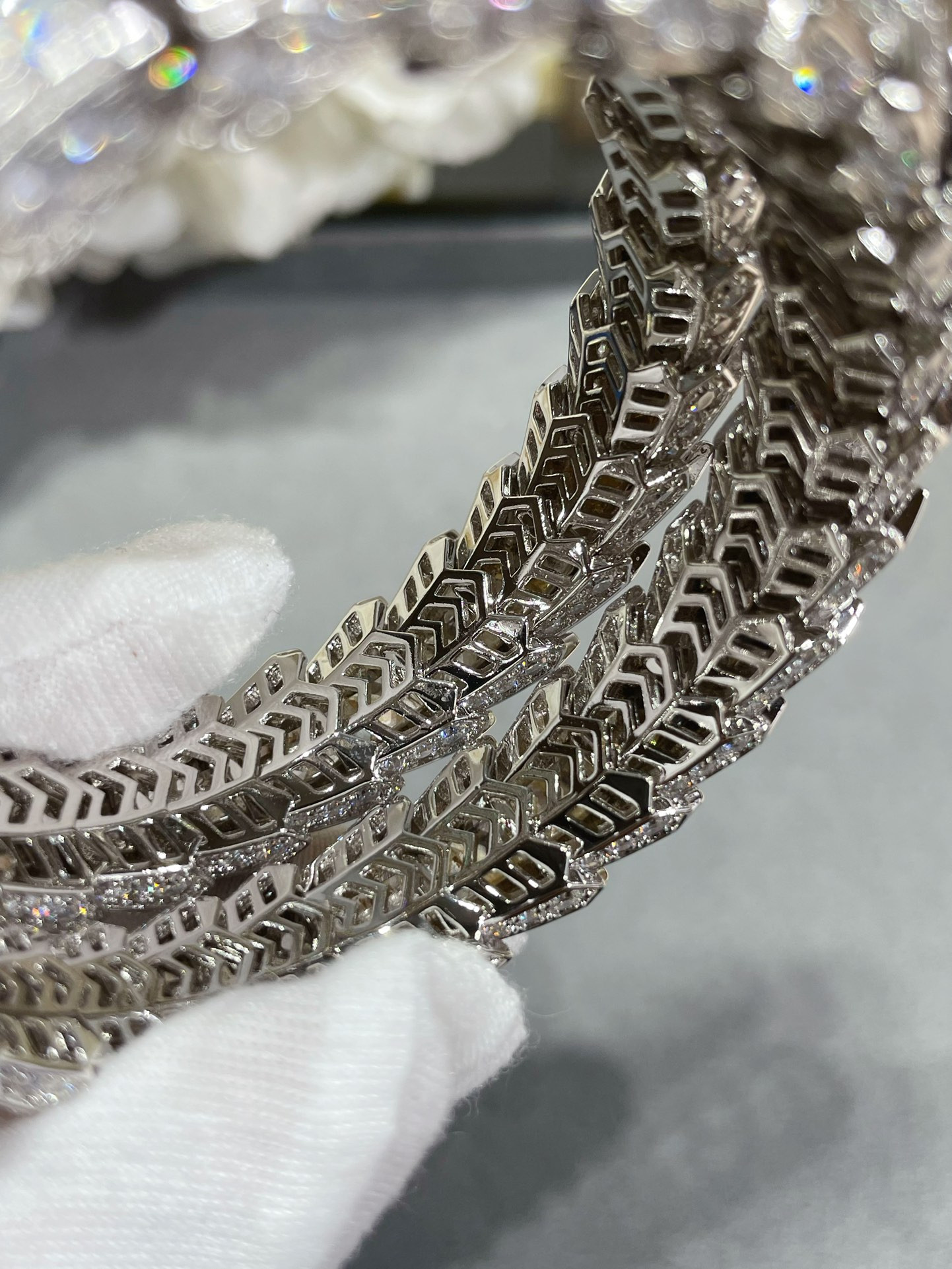 b*l*ai large three-circle full-Di*m*nd snake bracelet