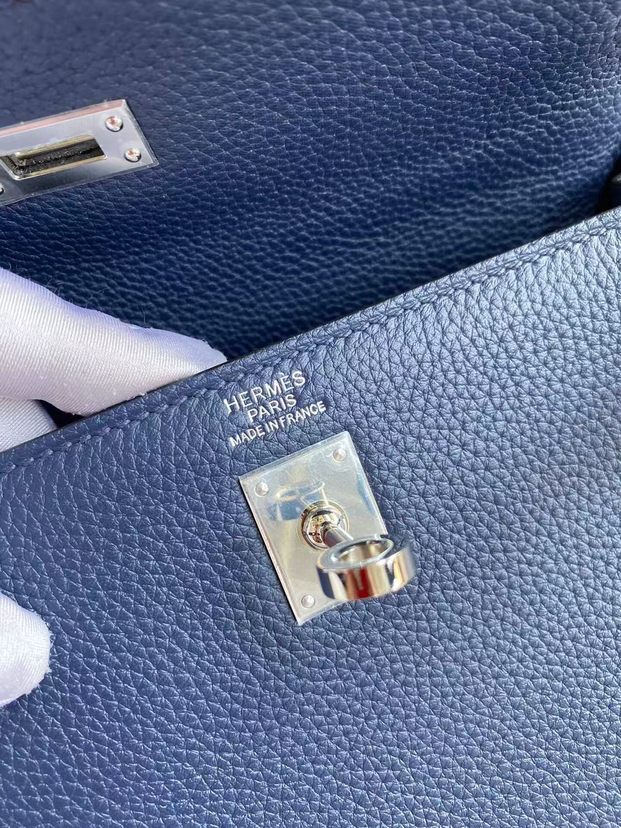 HERMÈS Kelly Silver-tone Hardware 25 28