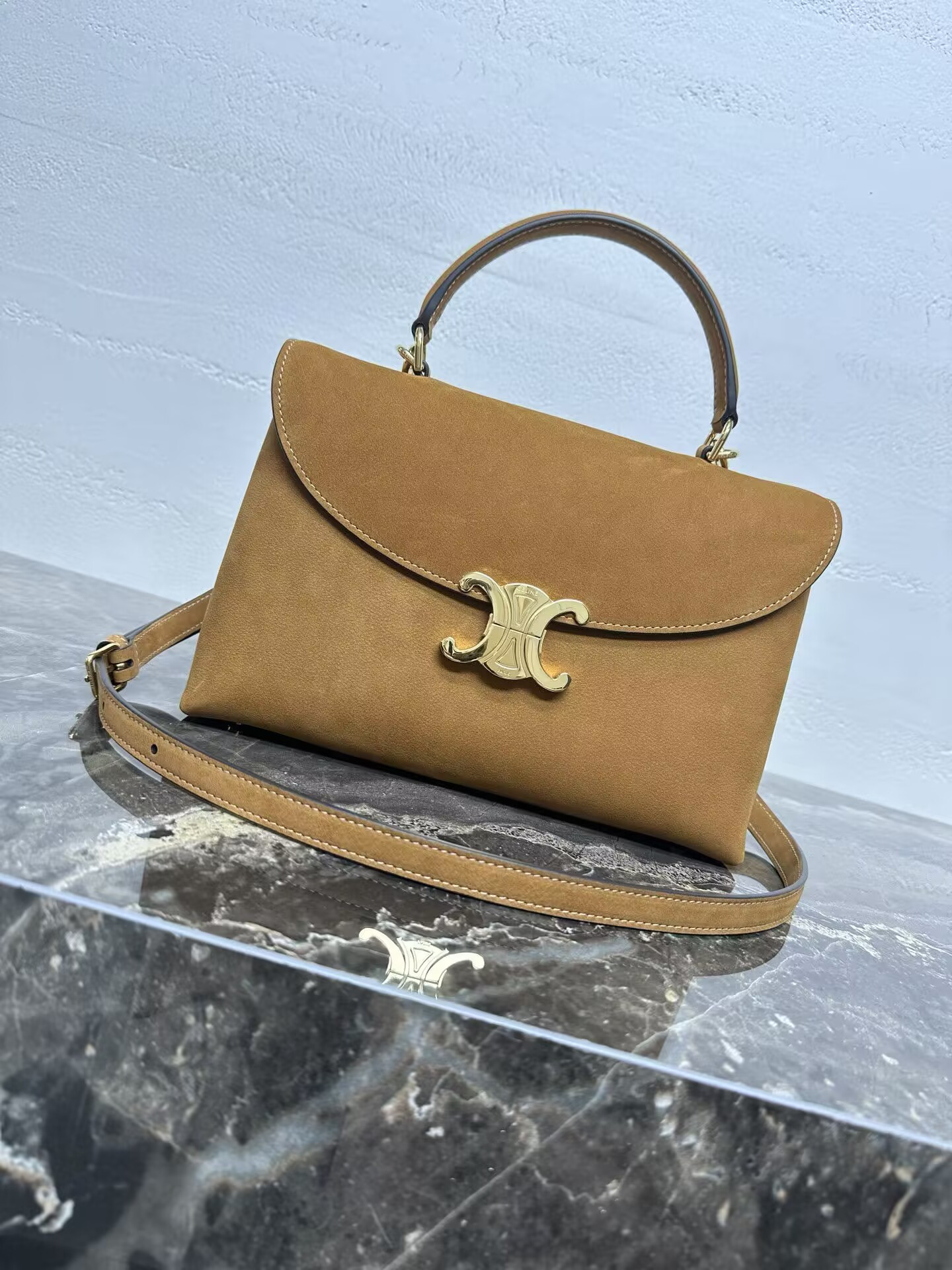 Ce**e medium nino bag in nubuck calfskin 25x17.5x10cm