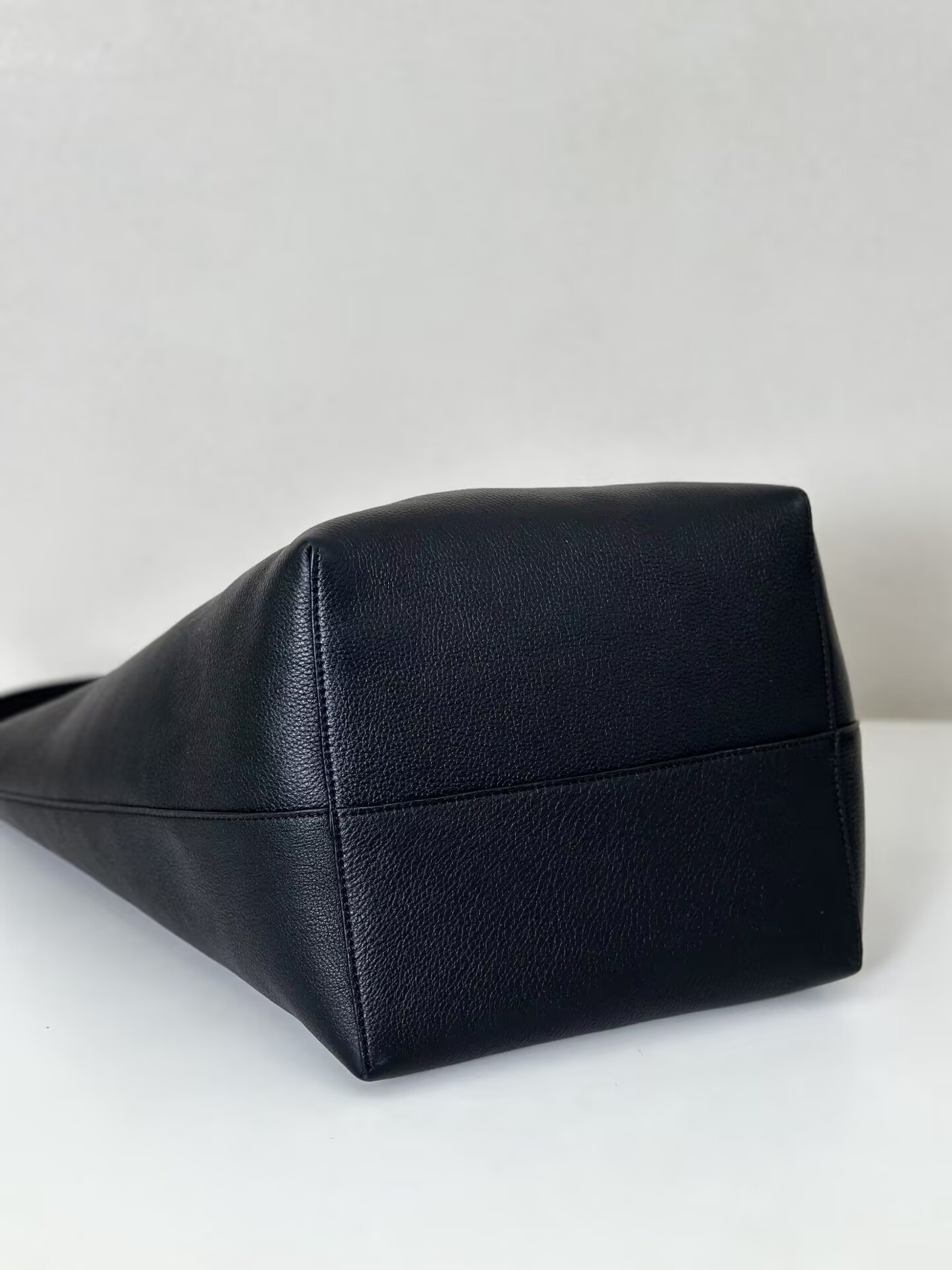 T*e R0w large n/s park tote bag in leather 38x43x20cm