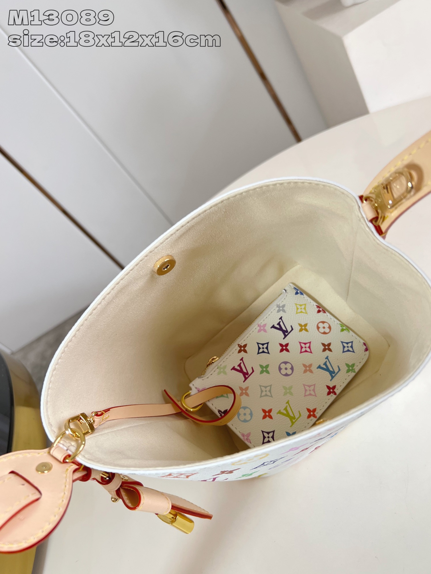 LV x TM All In BB M13089 18x12x16cm