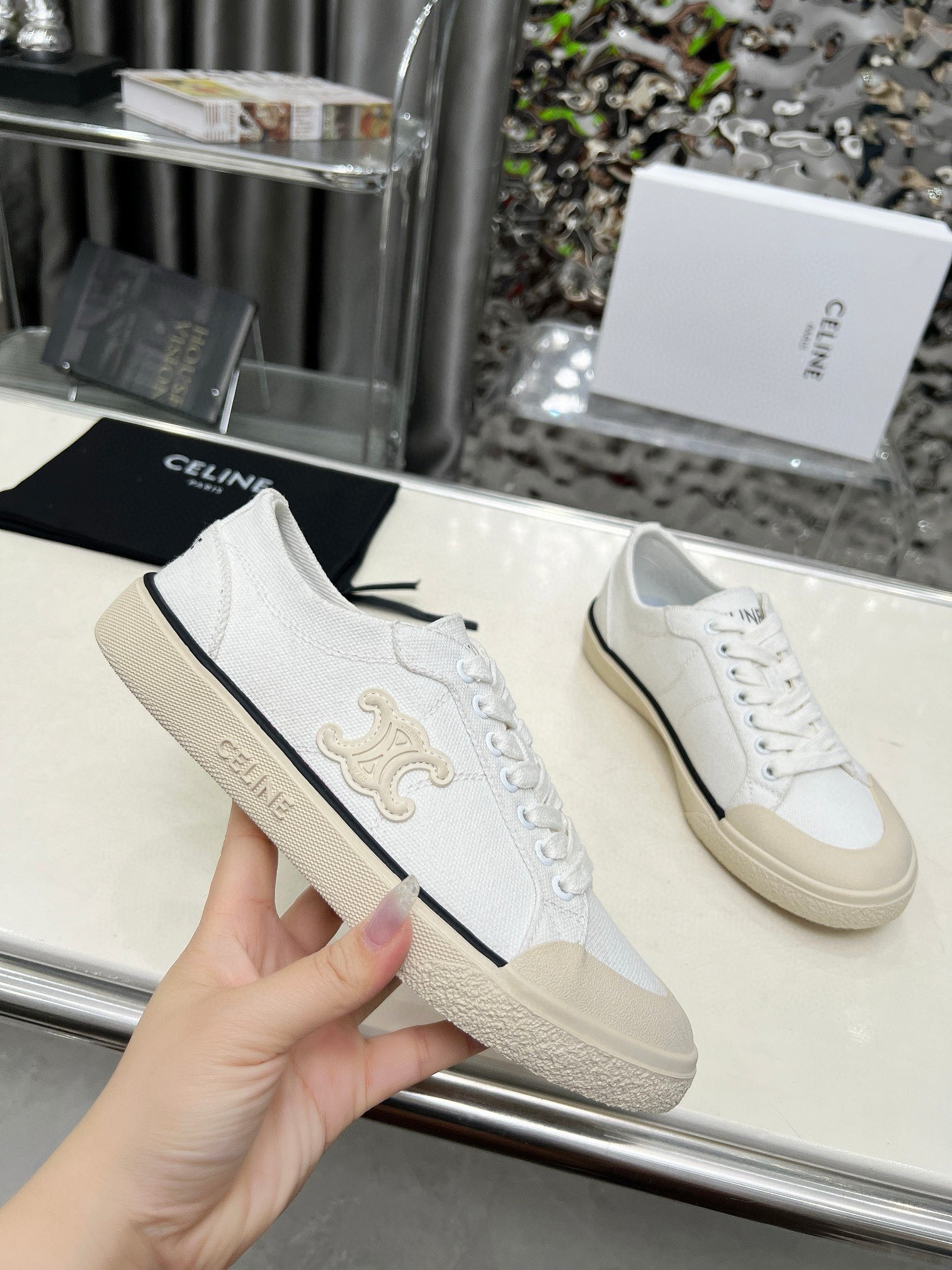 ua Ce**e alan sneakers with triomphe in canvas
