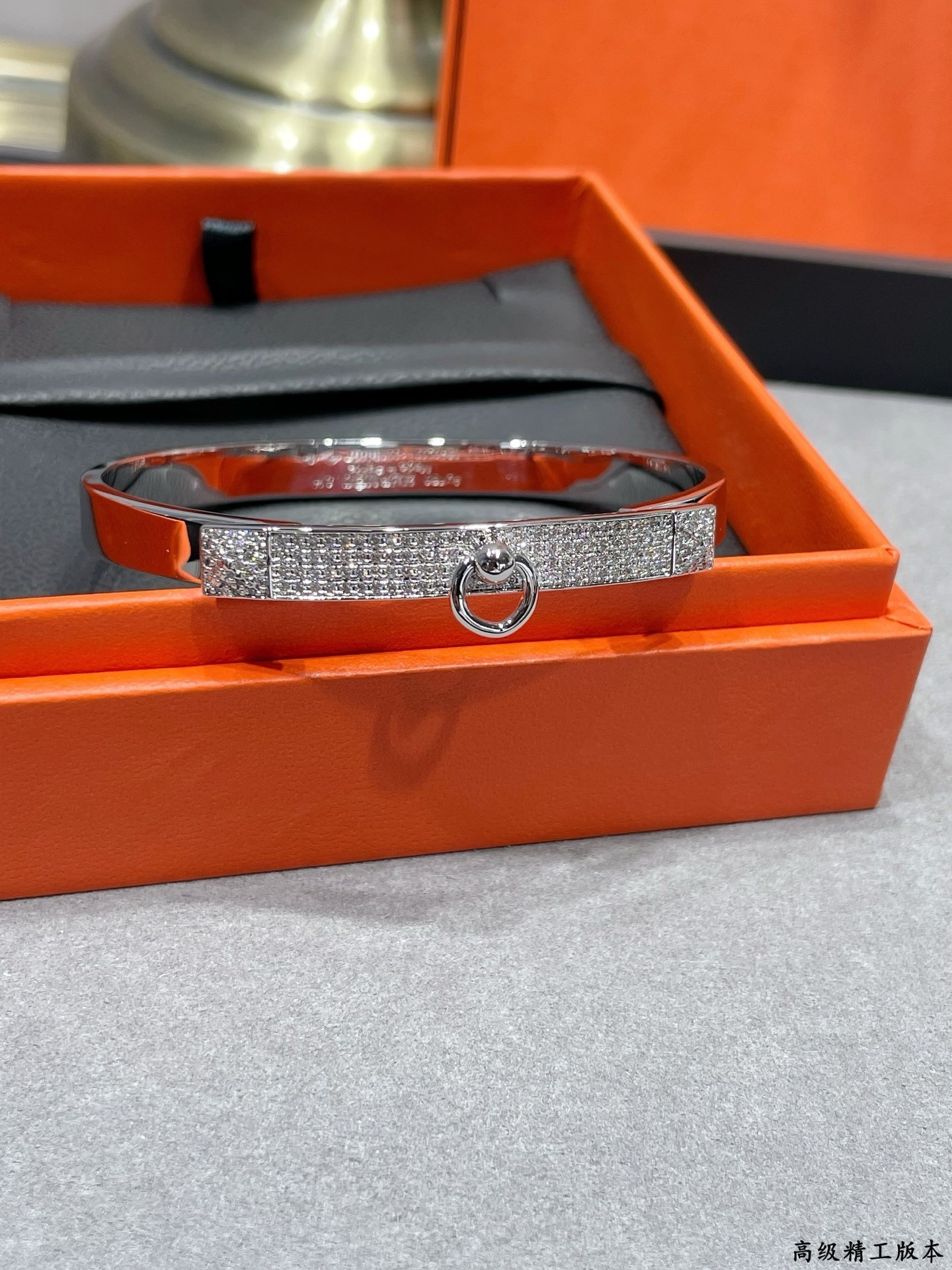 h**mes rivet half Di*m*nd bracelet