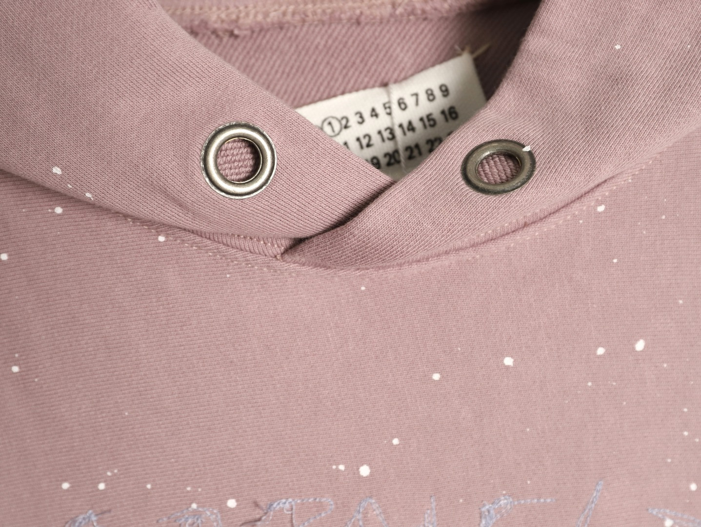 ma*s*n Ma*i*la mm6 hoodies