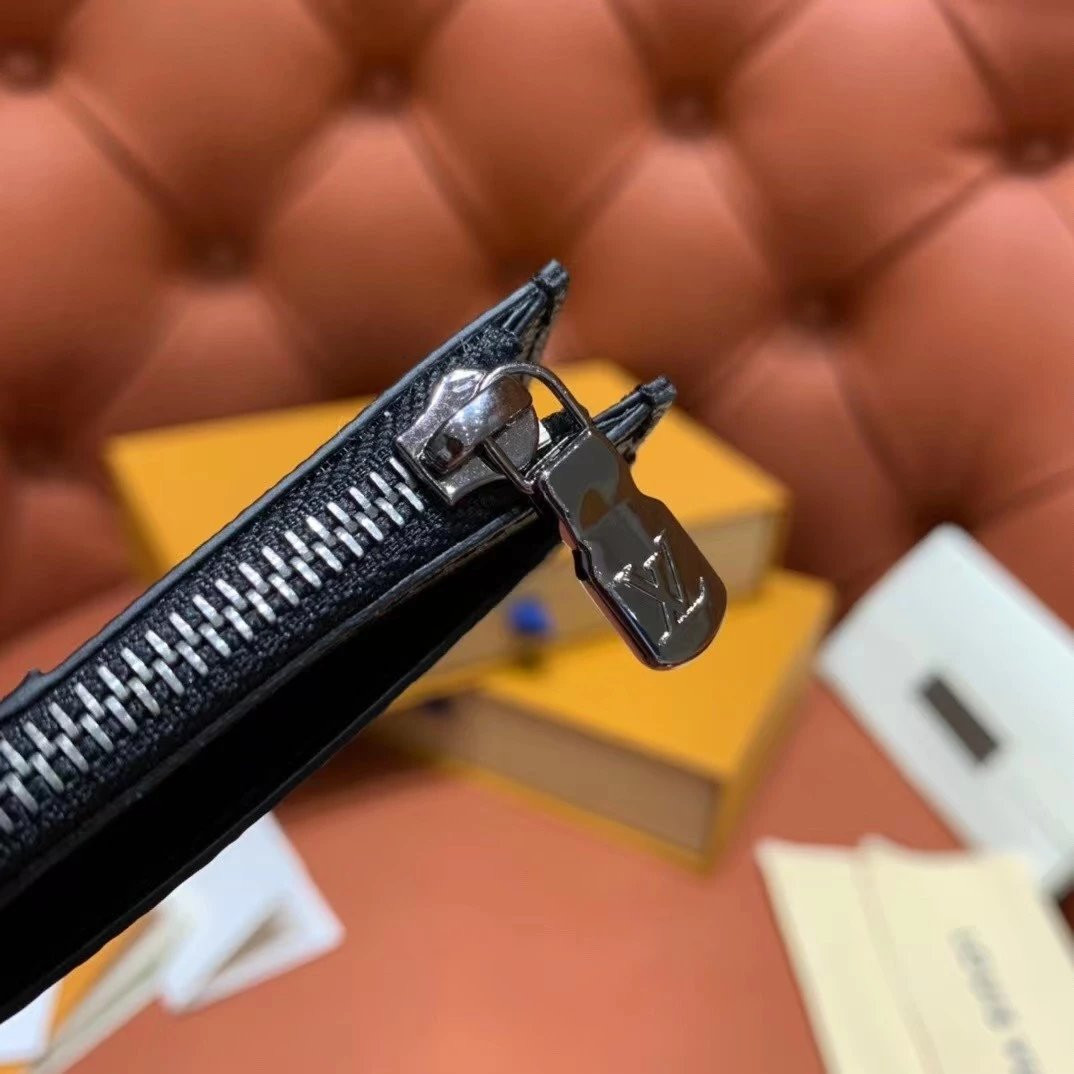 LV Christmas COIN CARD HOLDER M30271