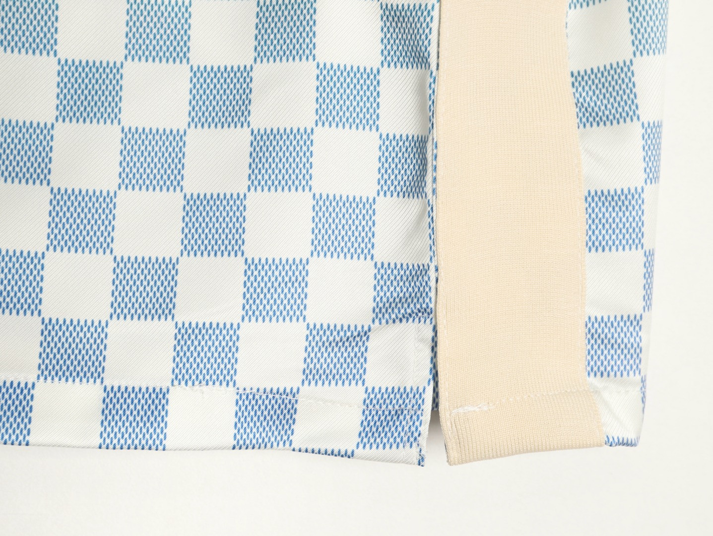 l0*is V*t0n lv shorts