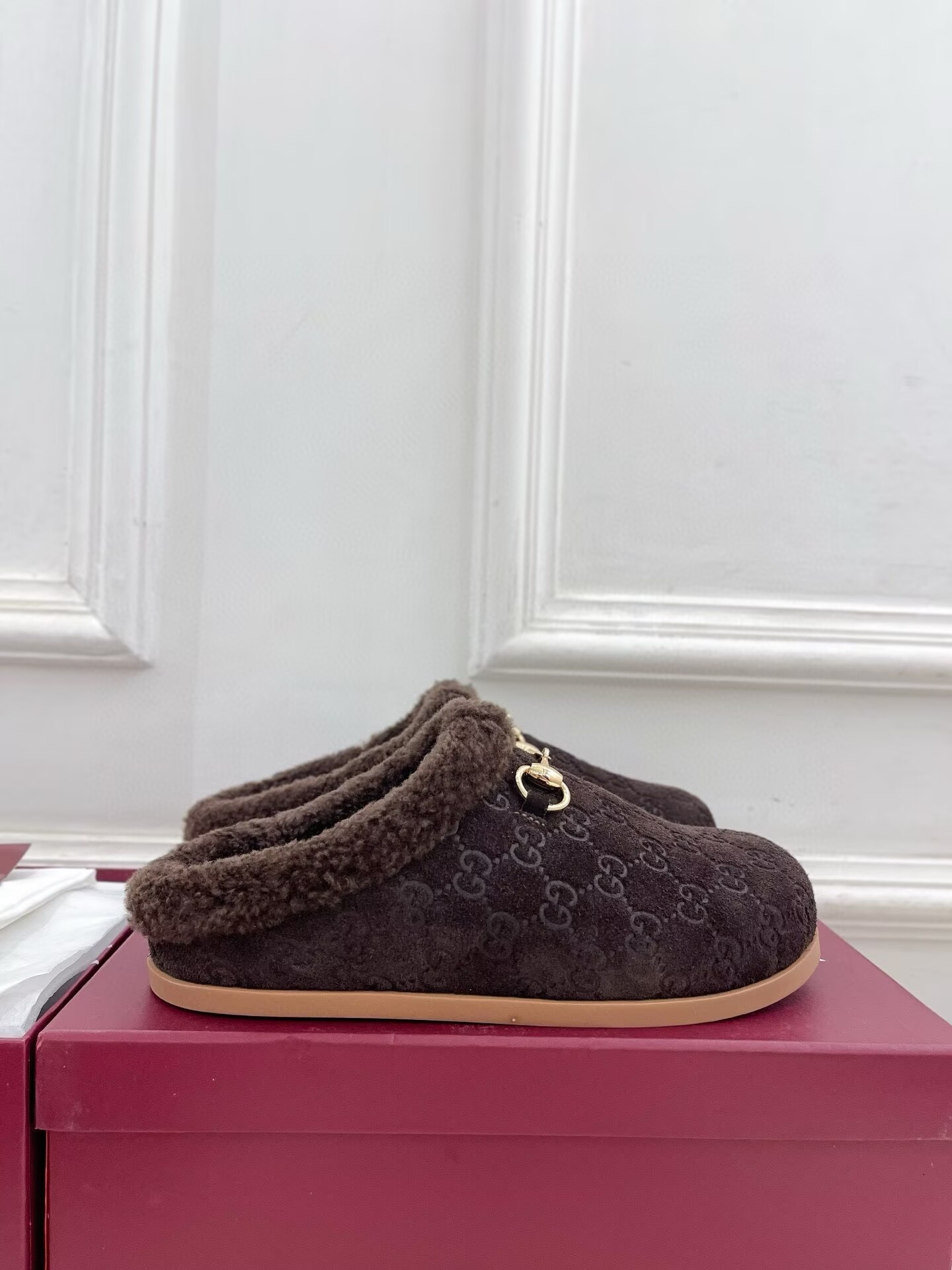 ua G*u*i mules