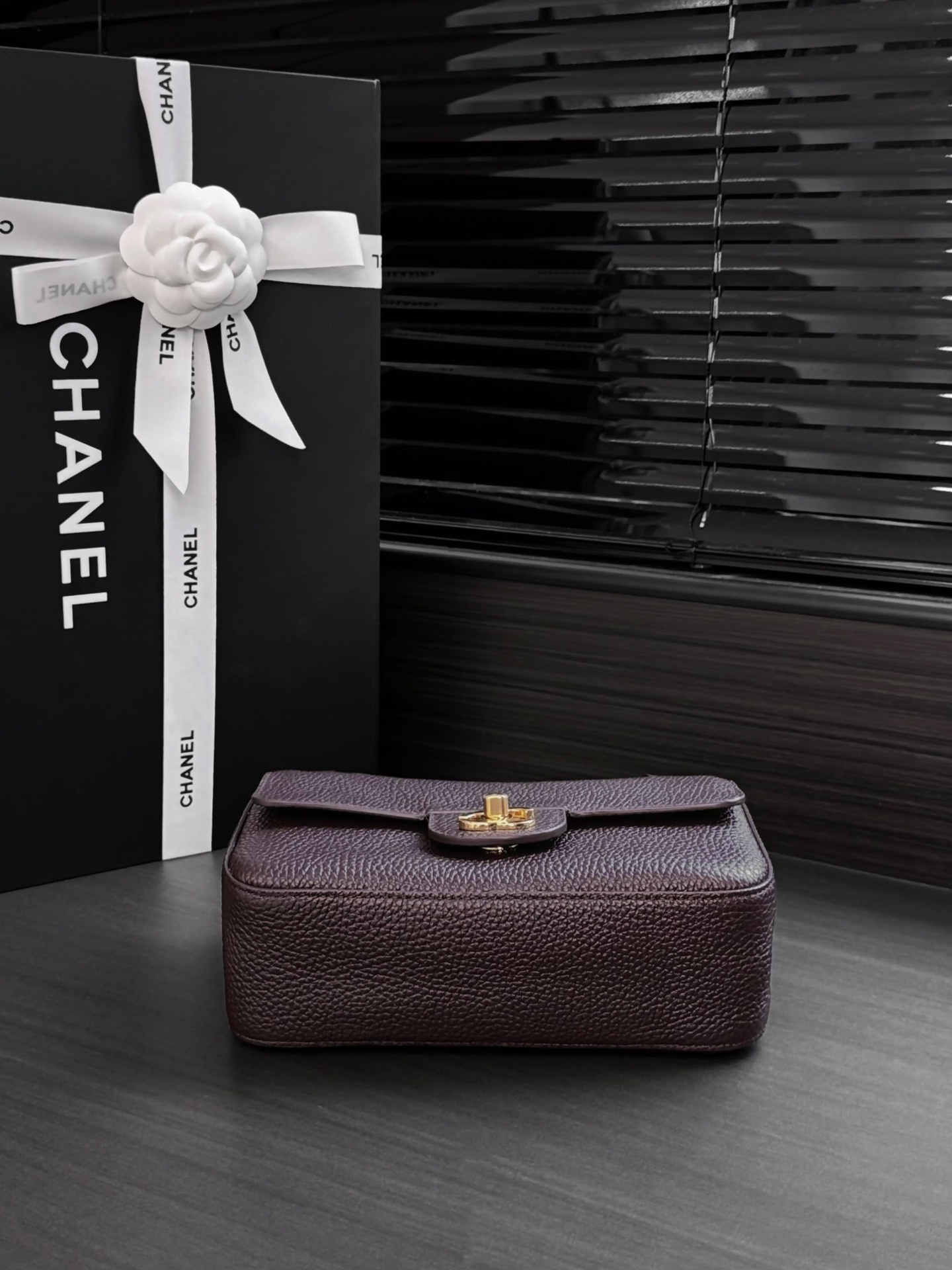 Ch*el mini flap bag coffee gold hardware as6573 13x20x6cm