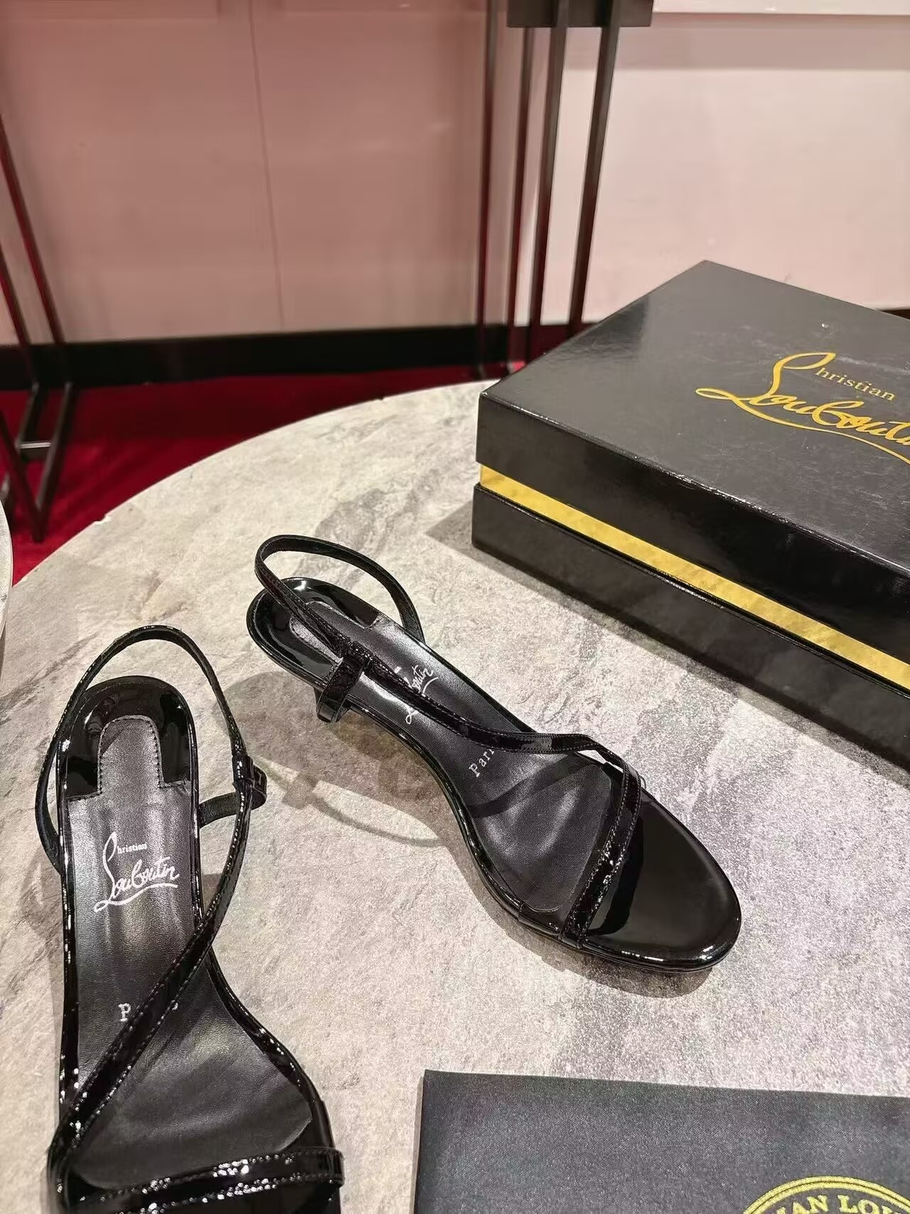 ua Ch**an louboutin rosalie sandals