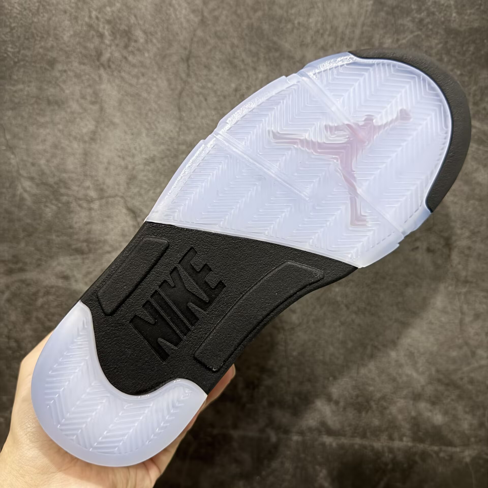 UA AIR Jordan 5 Retro