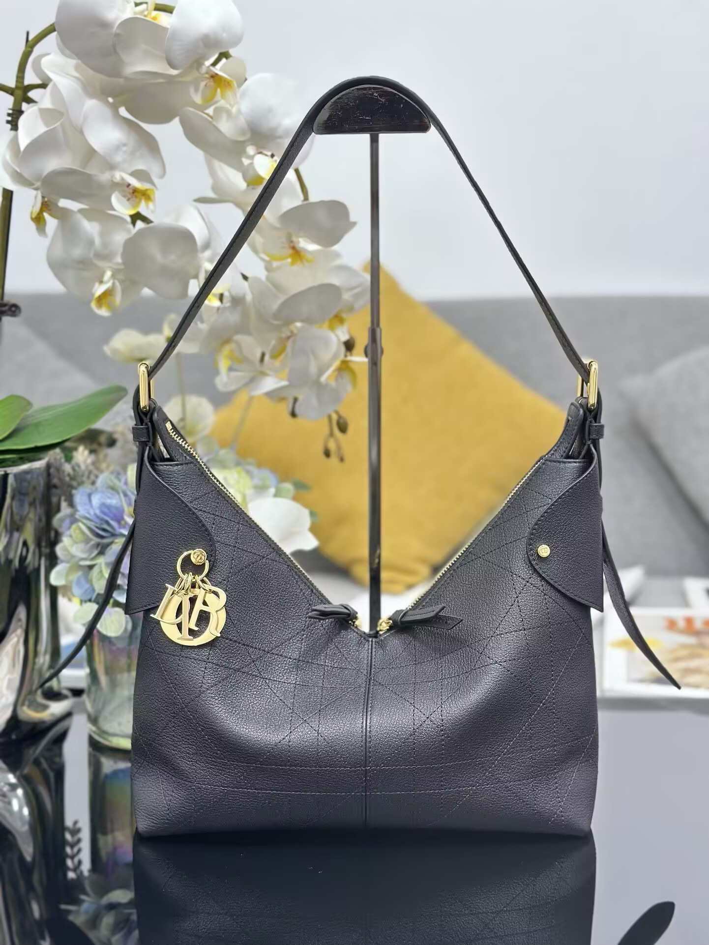 D*or medium D*or voyage bag 28x18x12cm