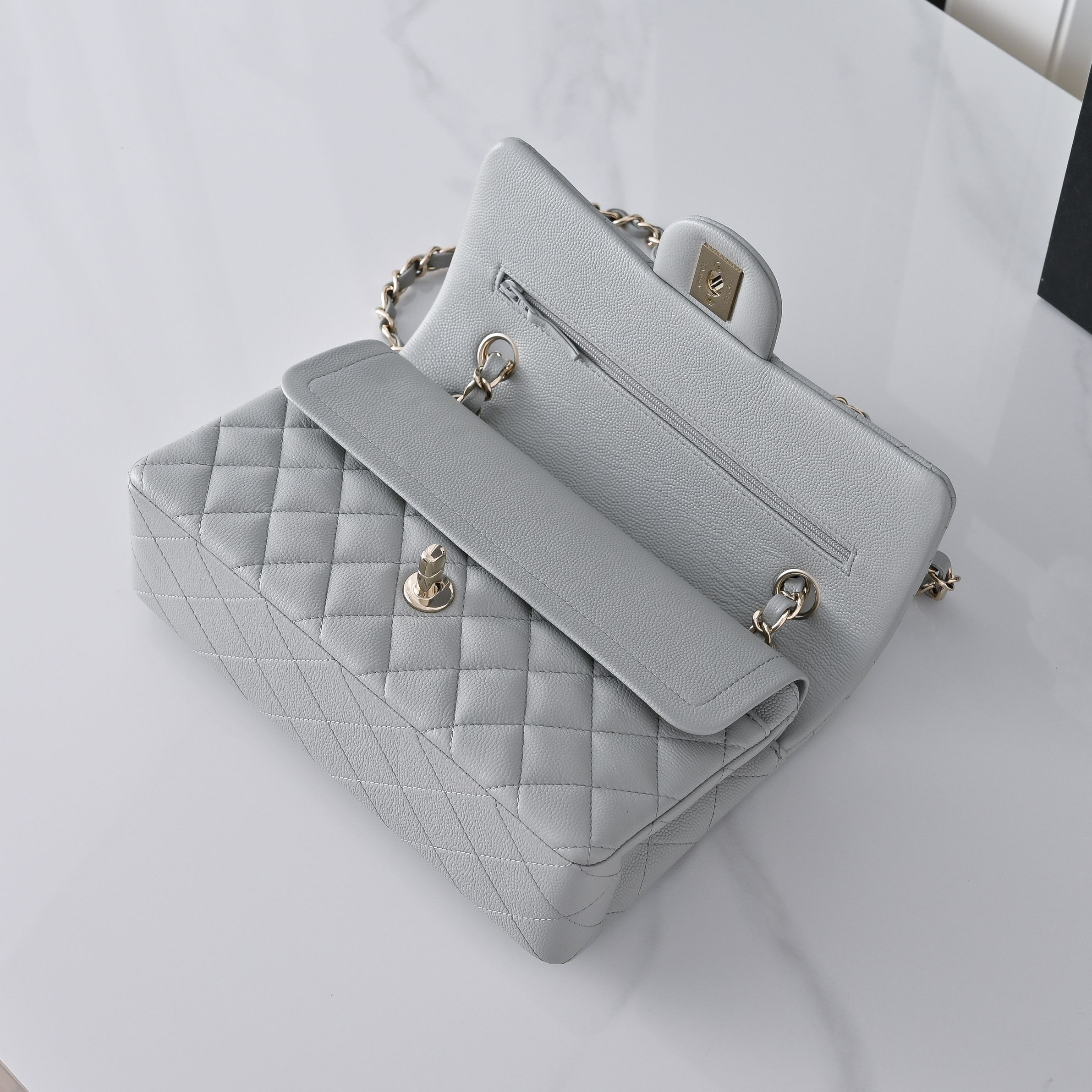 Ch*el classic flap handbag light grey with light gold hardware and caviar leather a01113 23x14.5x6cm