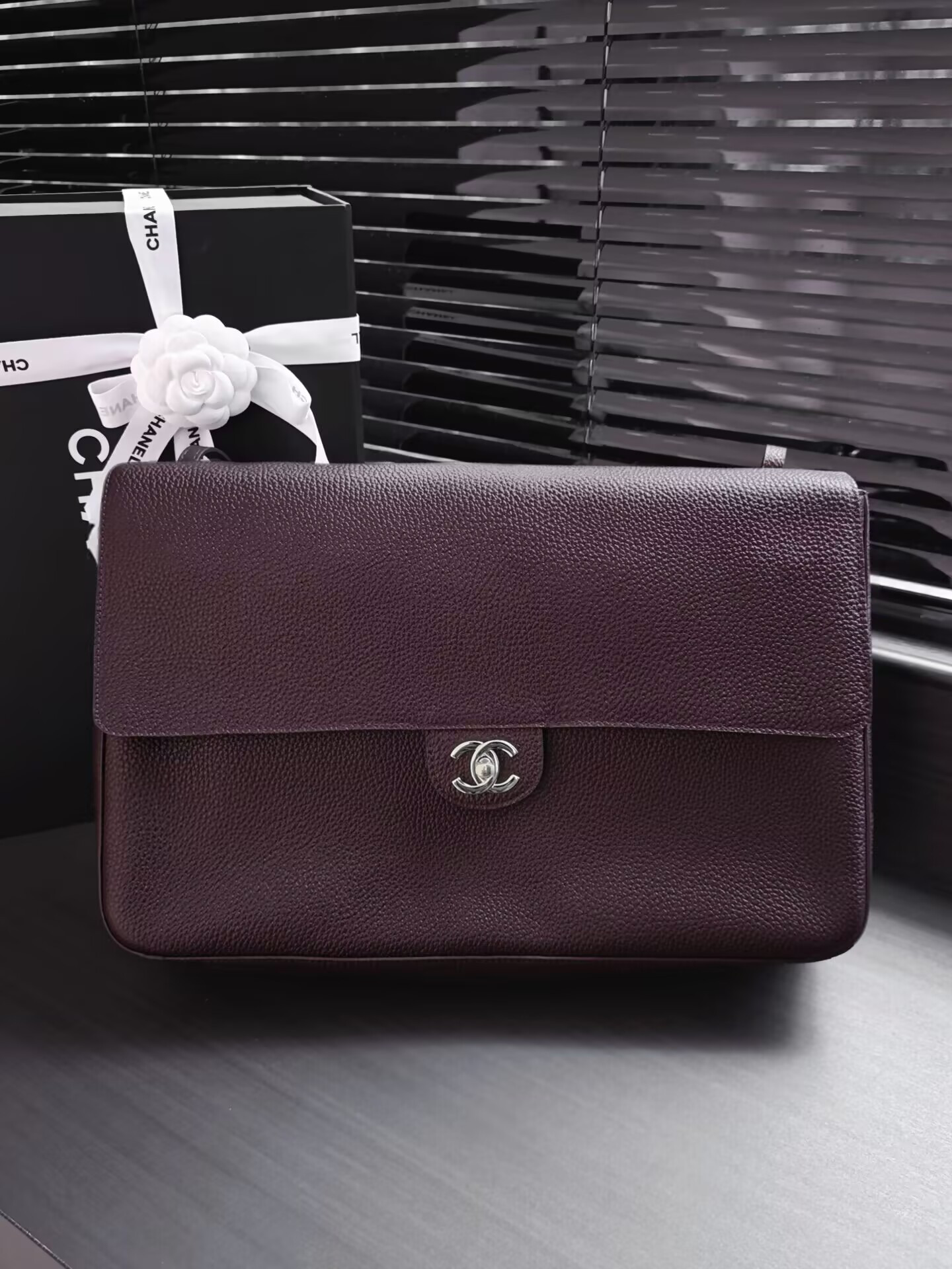 Ch*el maxi flap bag in coffee with silver-tone hardware as6233 26x38.5x11cm