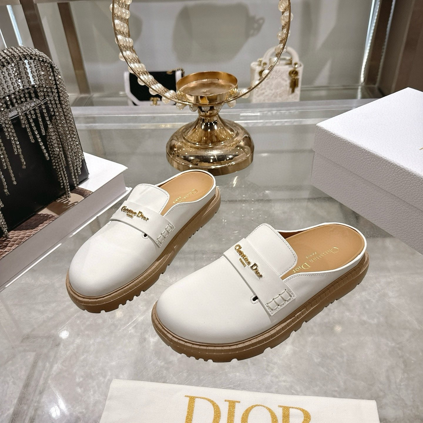 ua D*or mule
