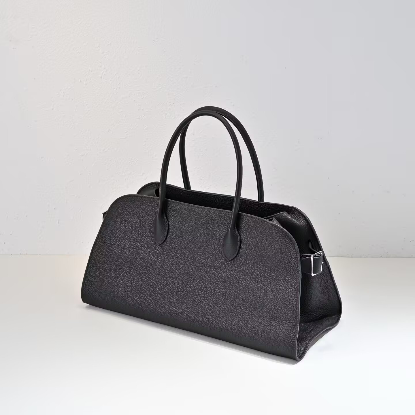 T*e R0w ew margaux 43x20.5x24cm