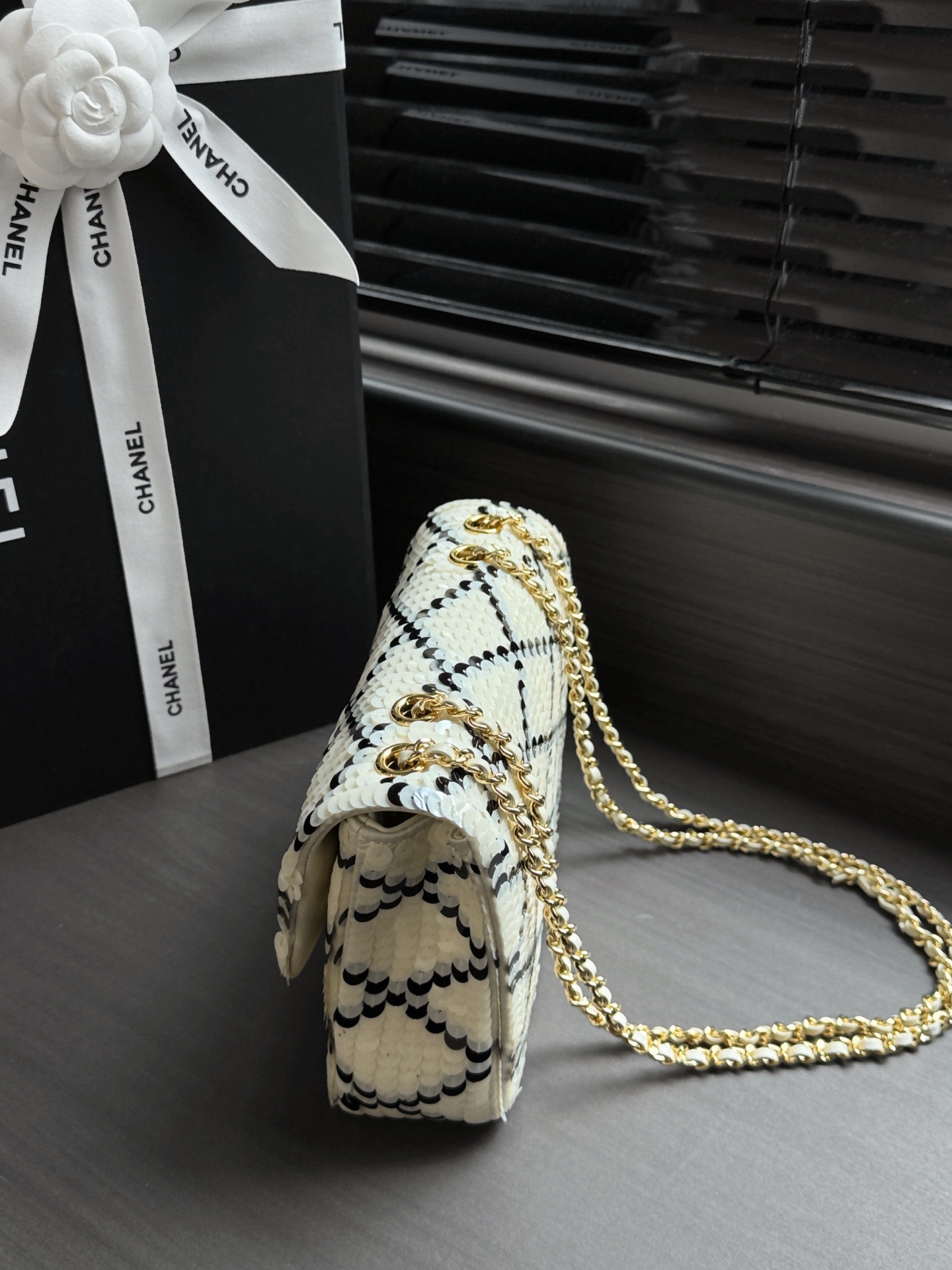 Ch*el flap bag as4561 14x21x8cm