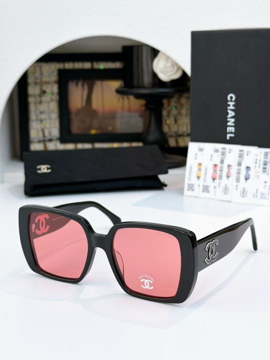 Ch*el glasses