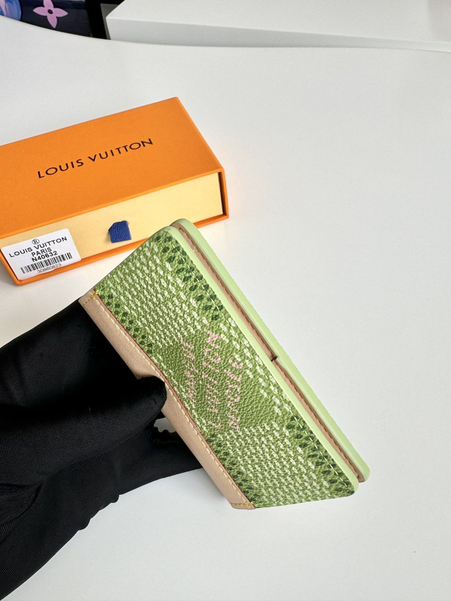 LV Wallet Card Holder N40632