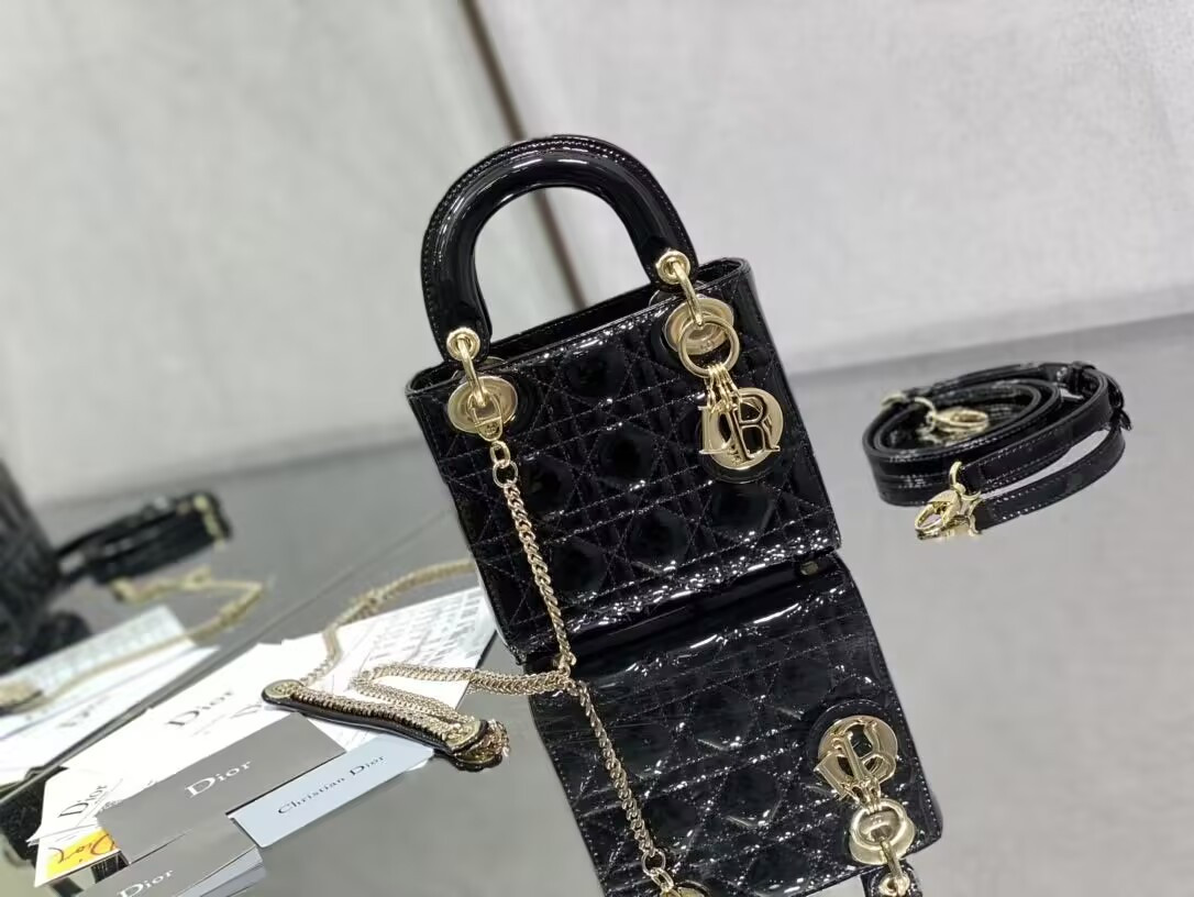 mini lady D*or bag patent cannage calfskin 17 x 15 x 7 cm