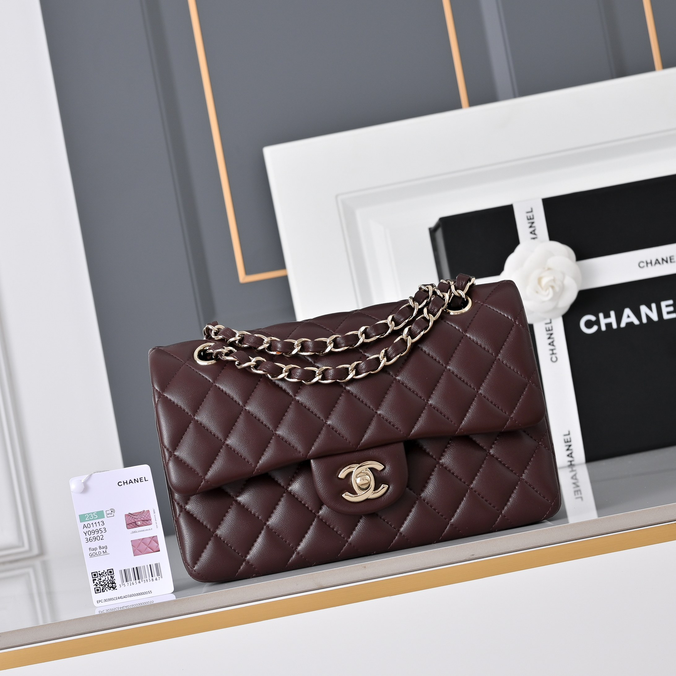 Ch*el classic flap handbag burgundy with light gold hardware a01113 23x14.5x6cm