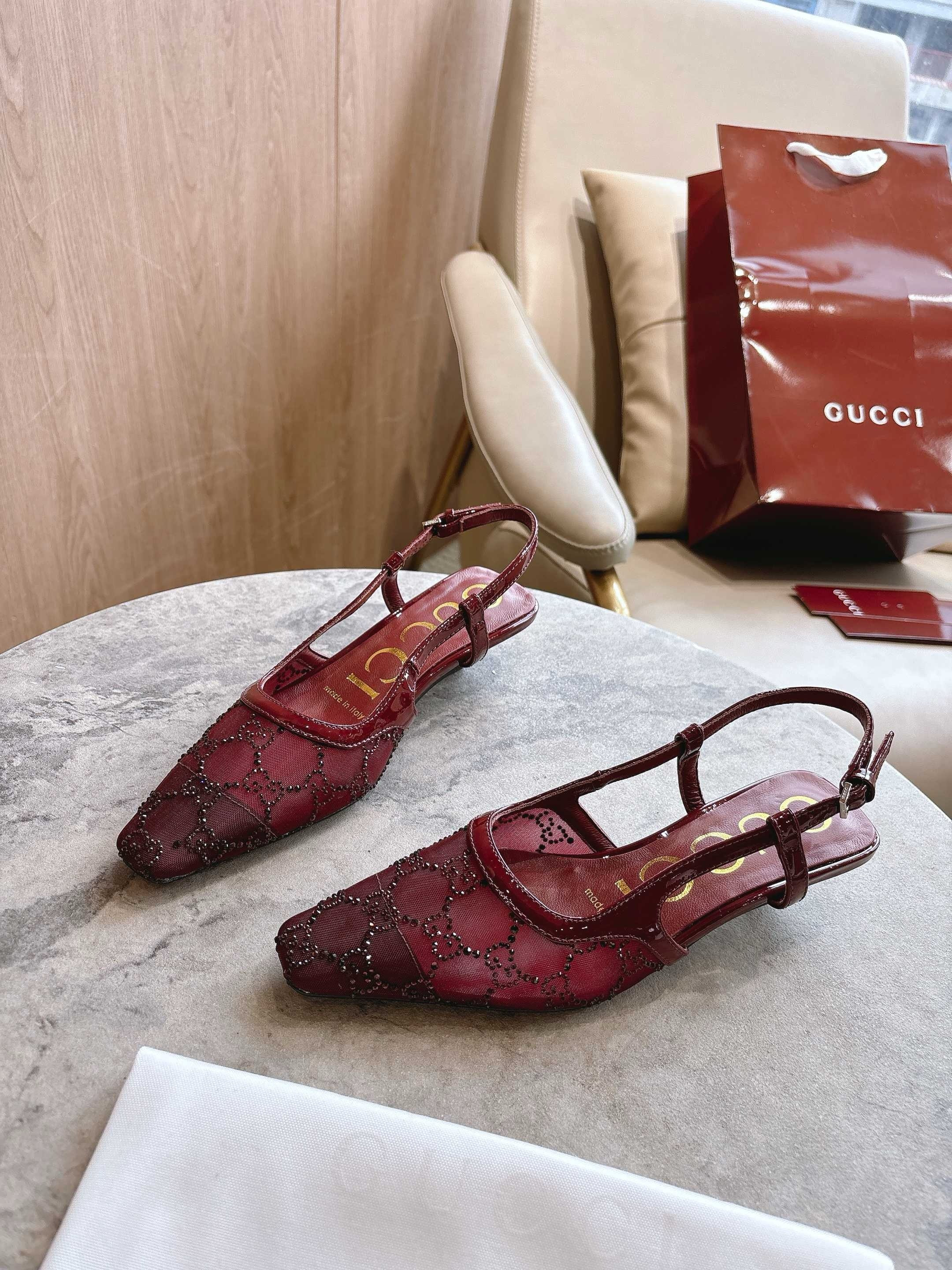 ua G*u*i gg slingback