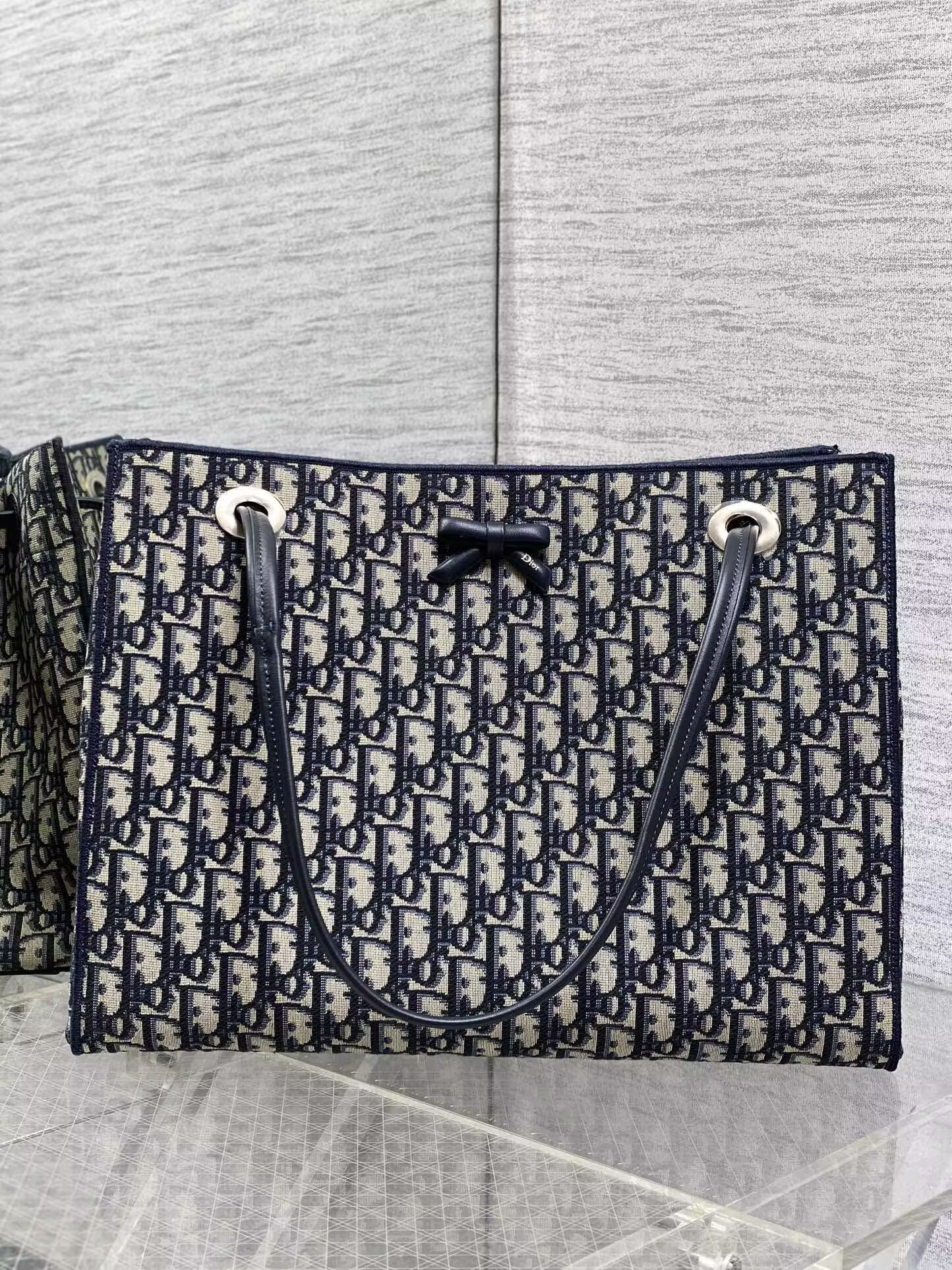 D*or medium promenade shopping bag 37x29x14cm